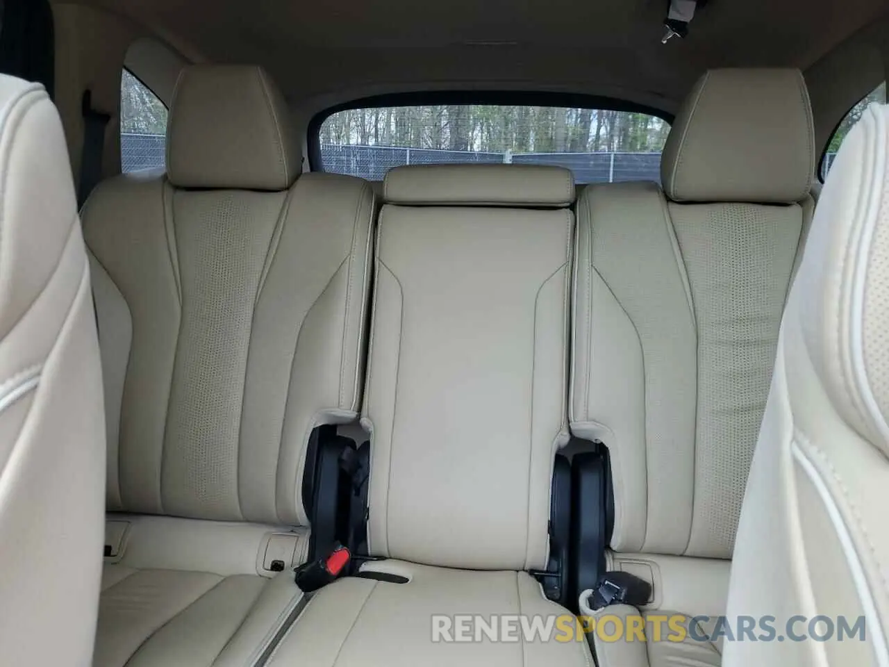 10 Photograph of a damaged car 5J8YE1H80PL017704 ACURA MDX 2023