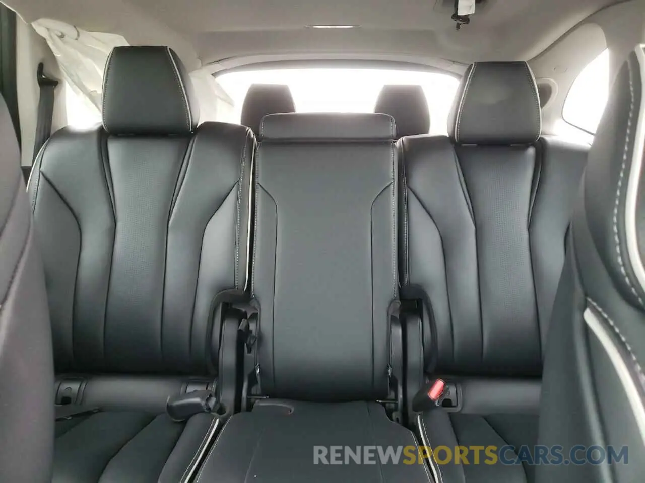 10 Photograph of a damaged car 5J8YE1H81PL026847 ACURA MDX 2023