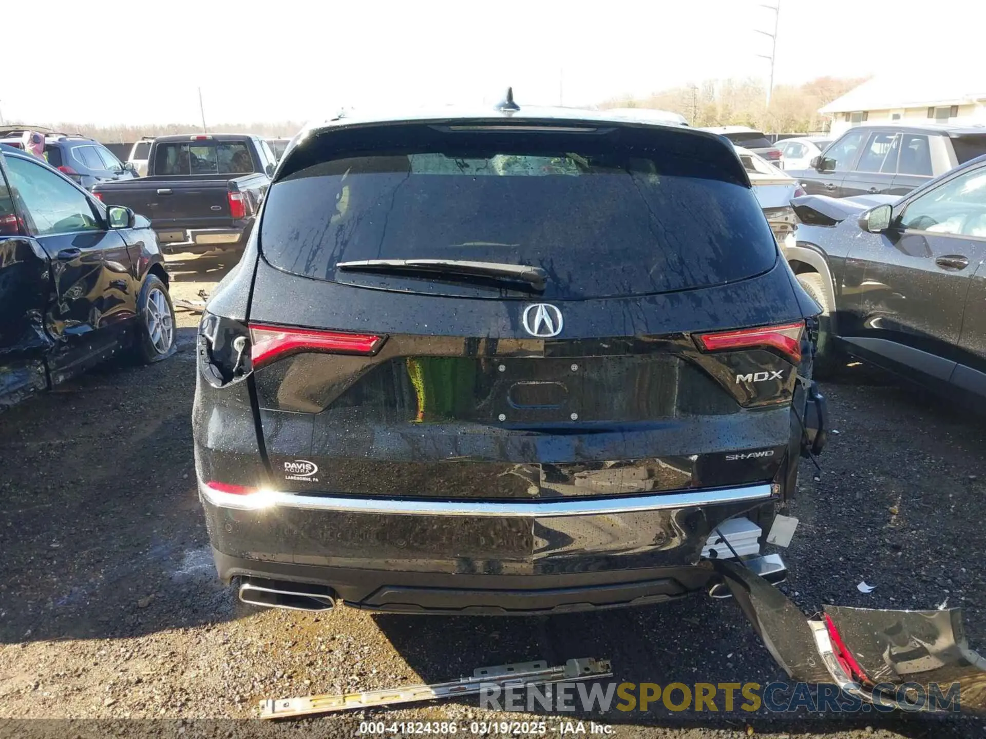 17 Photograph of a damaged car 5J8YE1H84PL014255 ACURA MDX 2023