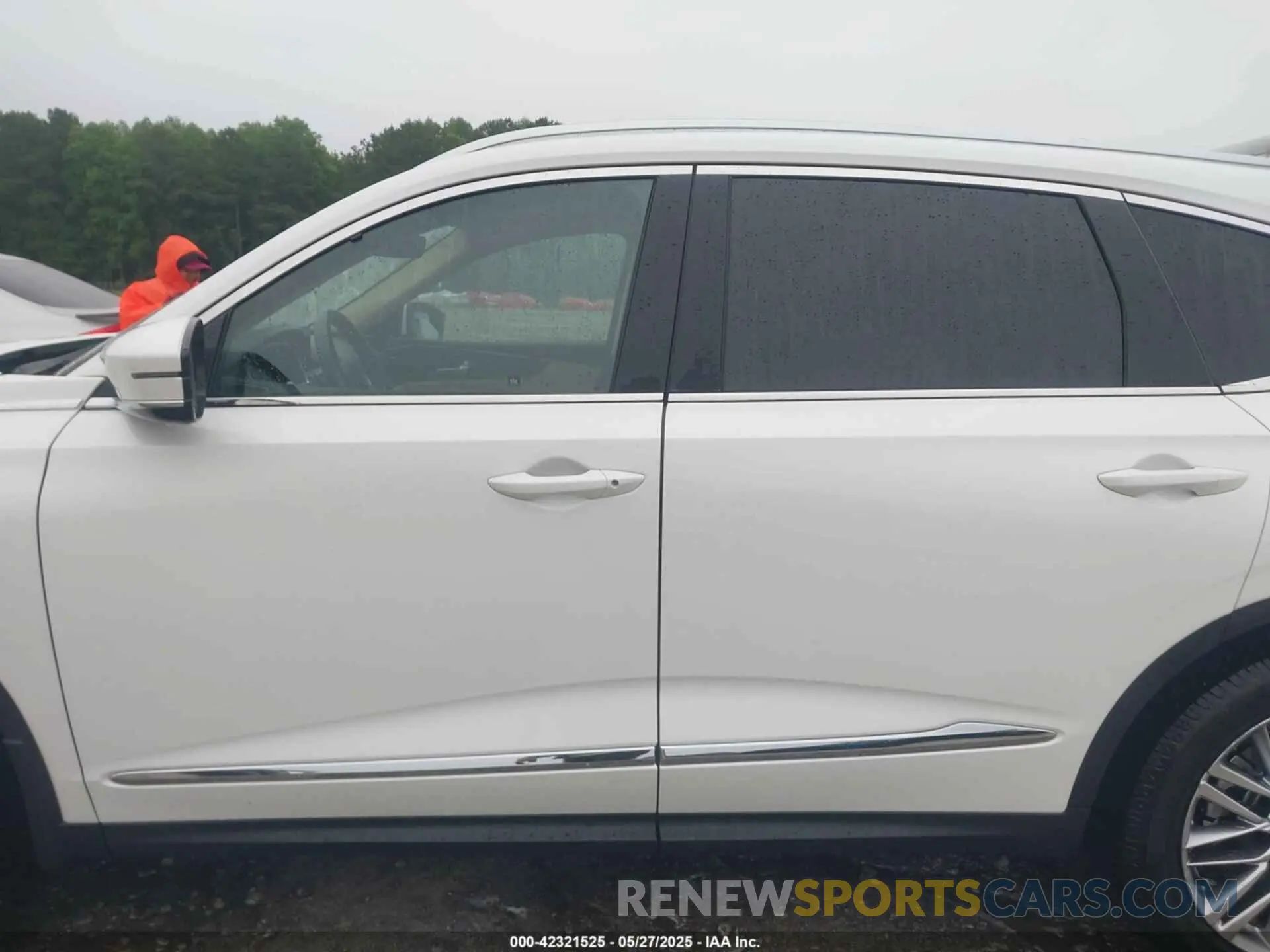 15 Photograph of a damaged car 5J8YE1H89PL011643 ACURA MDX 2023