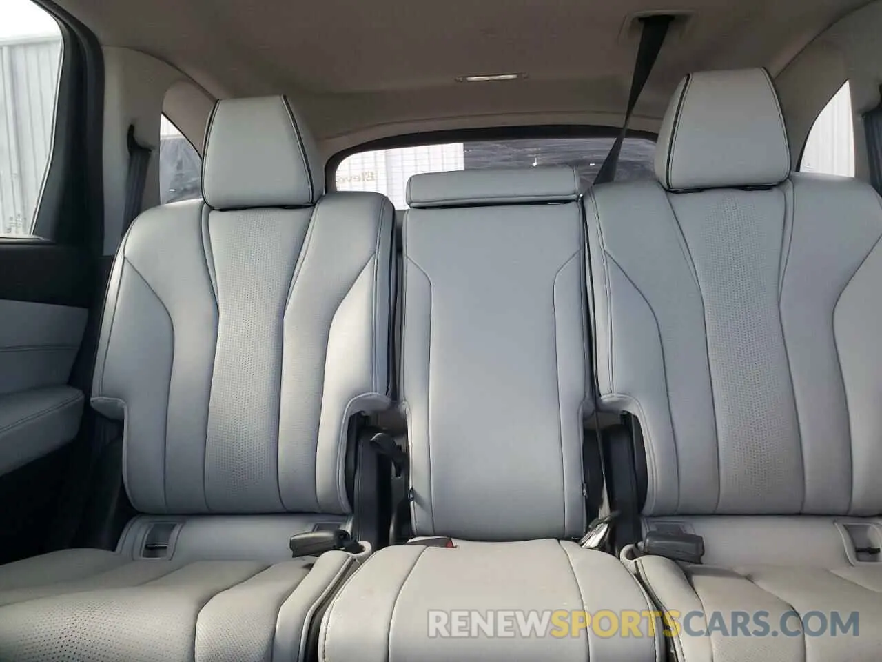10 Photograph of a damaged car 5J8YE1H89PL036400 ACURA MDX 2023