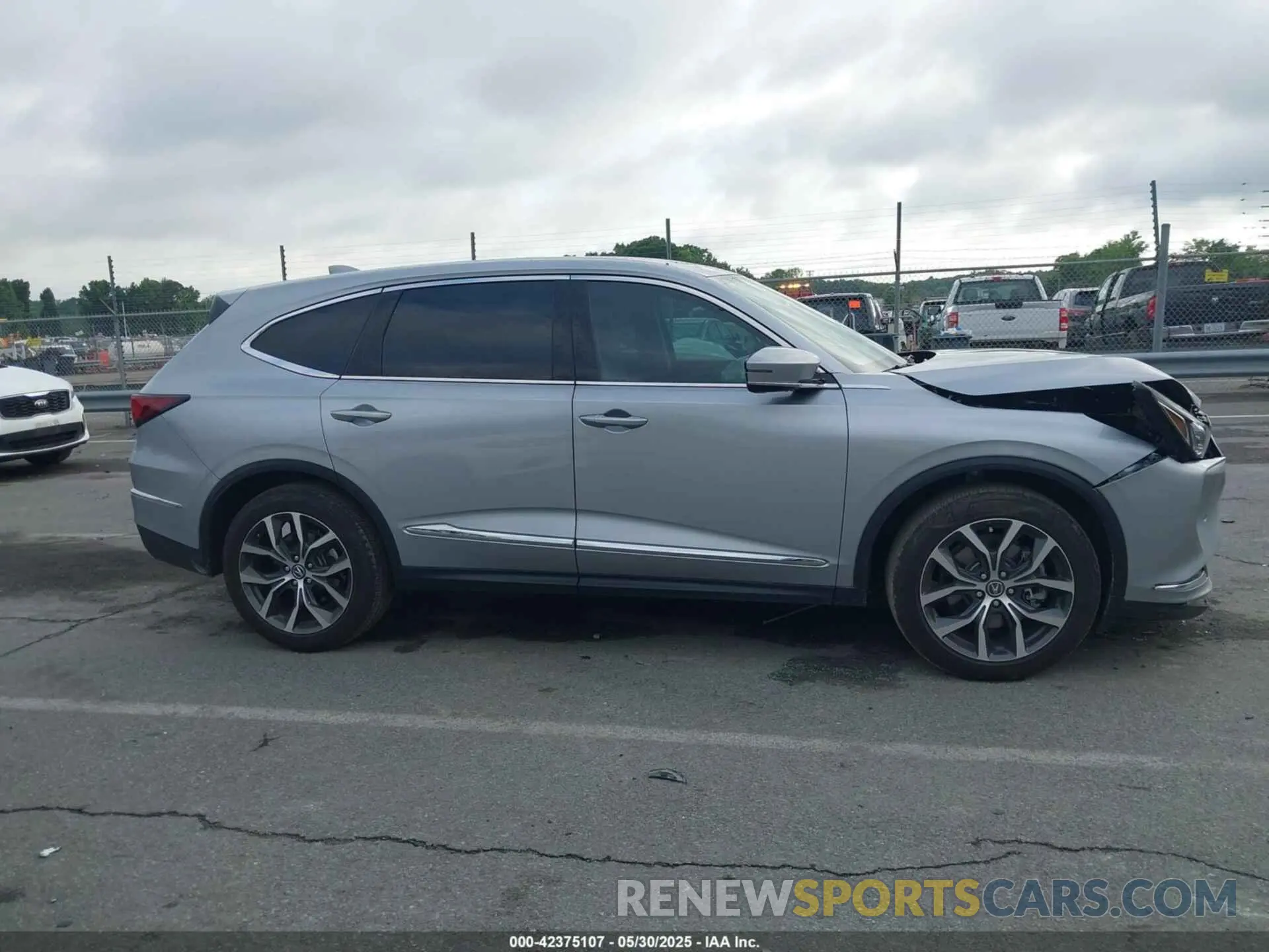13 Photograph of a damaged car 5J8YD9H40RL007899 ACURA MDX 2024