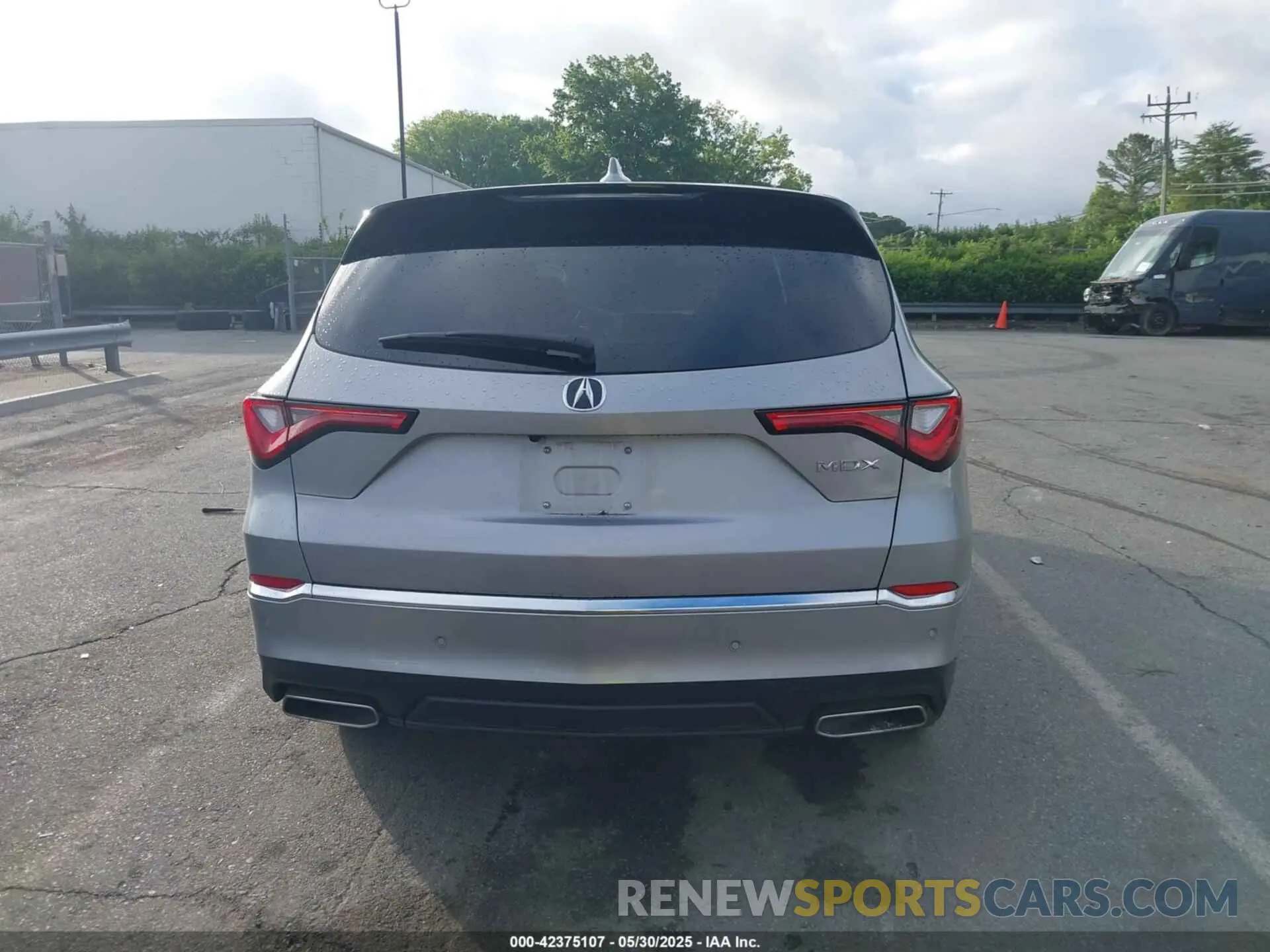 16 Photograph of a damaged car 5J8YD9H40RL007899 ACURA MDX 2024