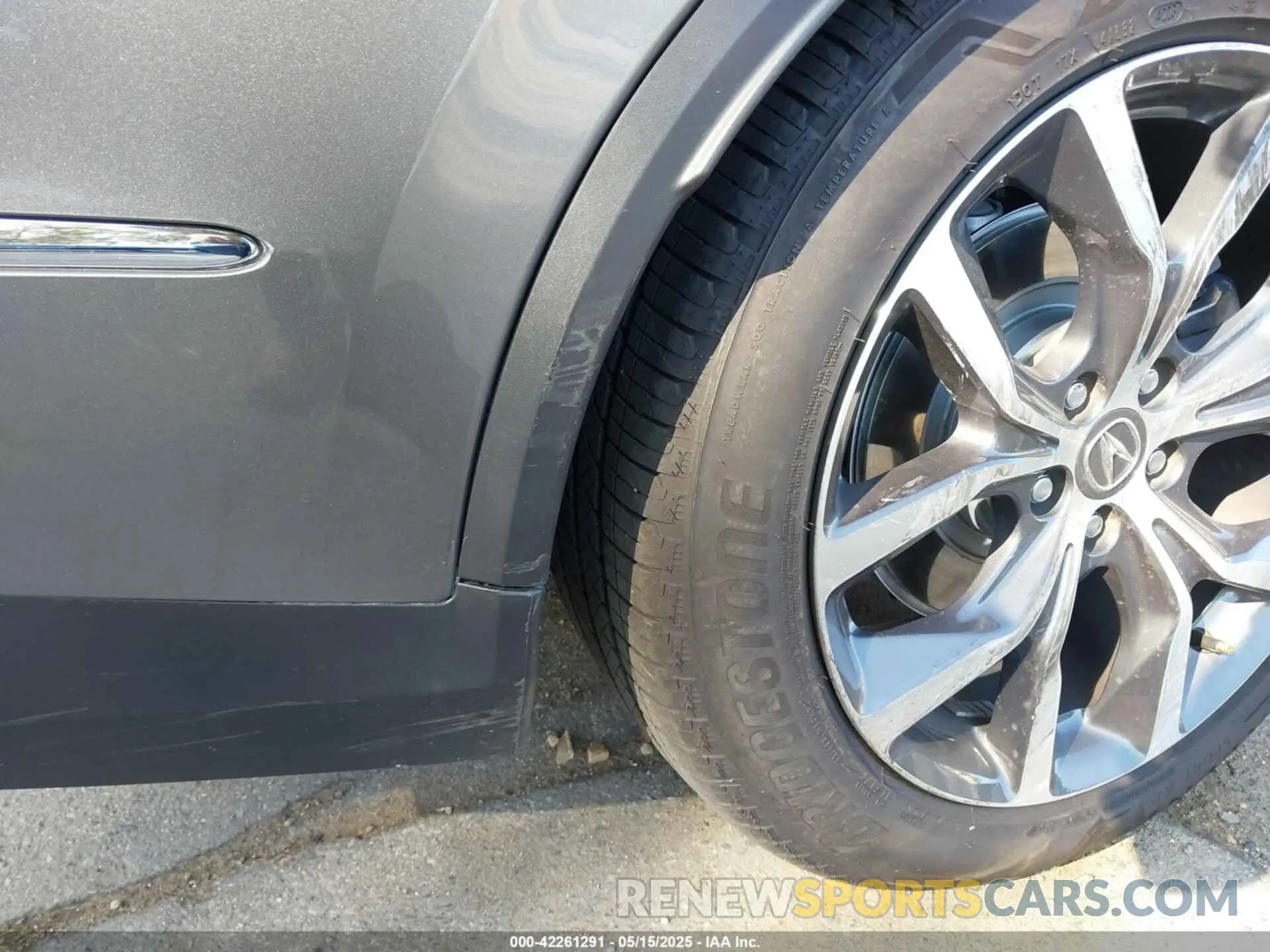 20 Photograph of a damaged car 5J8YD9H42RL005765 ACURA MDX 2024