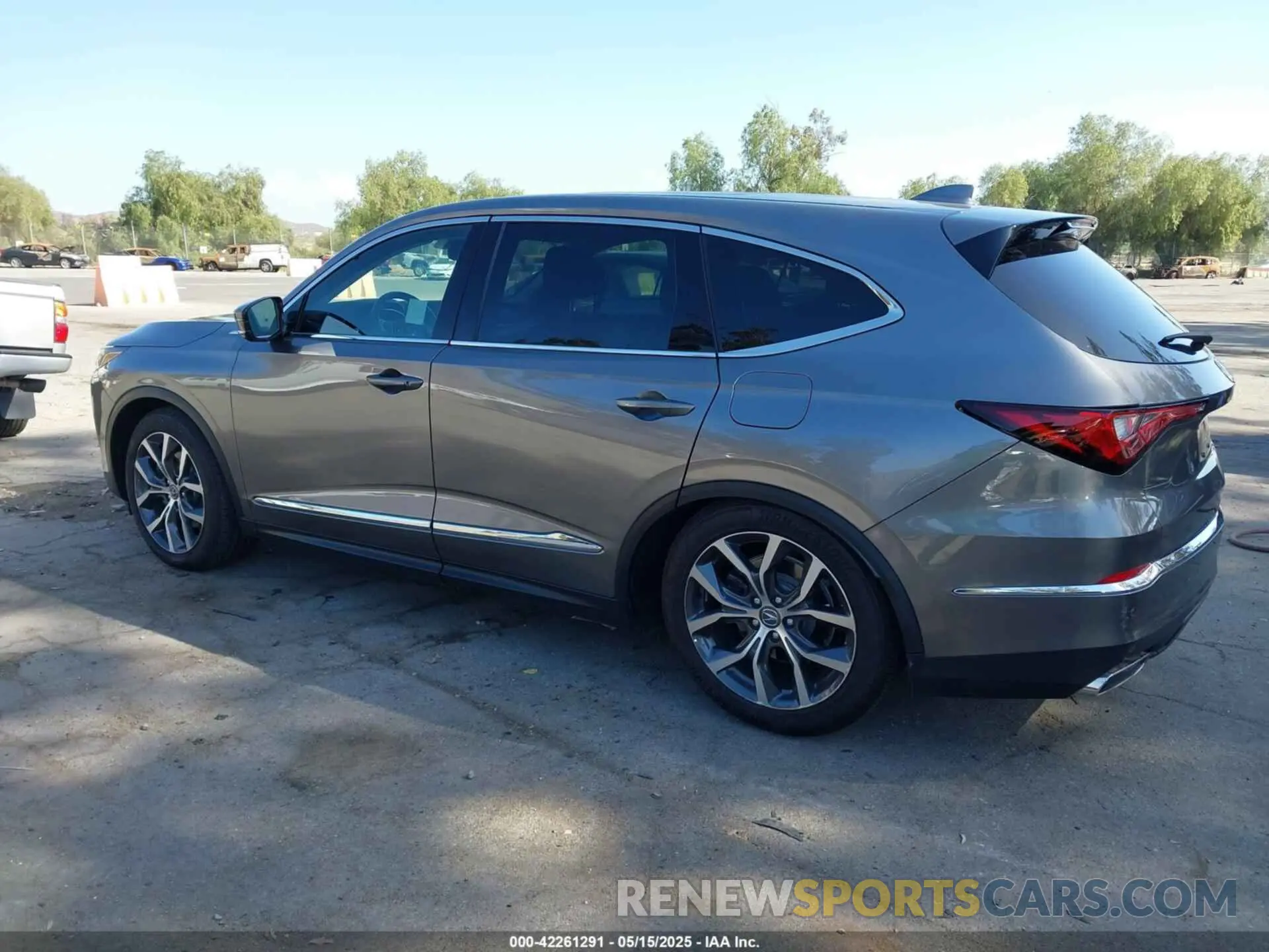 3 Photograph of a damaged car 5J8YD9H42RL005765 ACURA MDX 2024