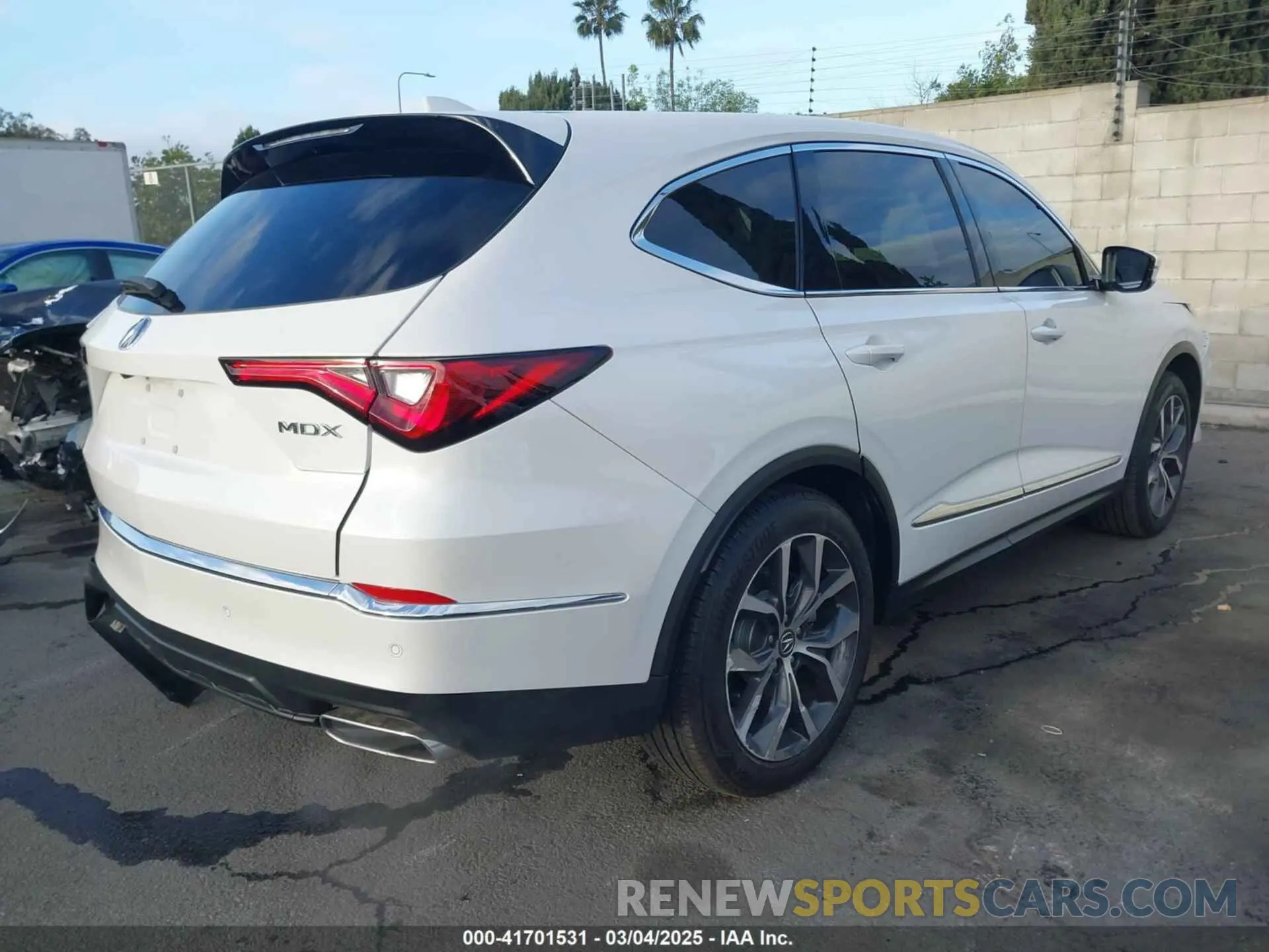4 Photograph of a damaged car 5J8YD9H42RL007046 ACURA MDX 2024