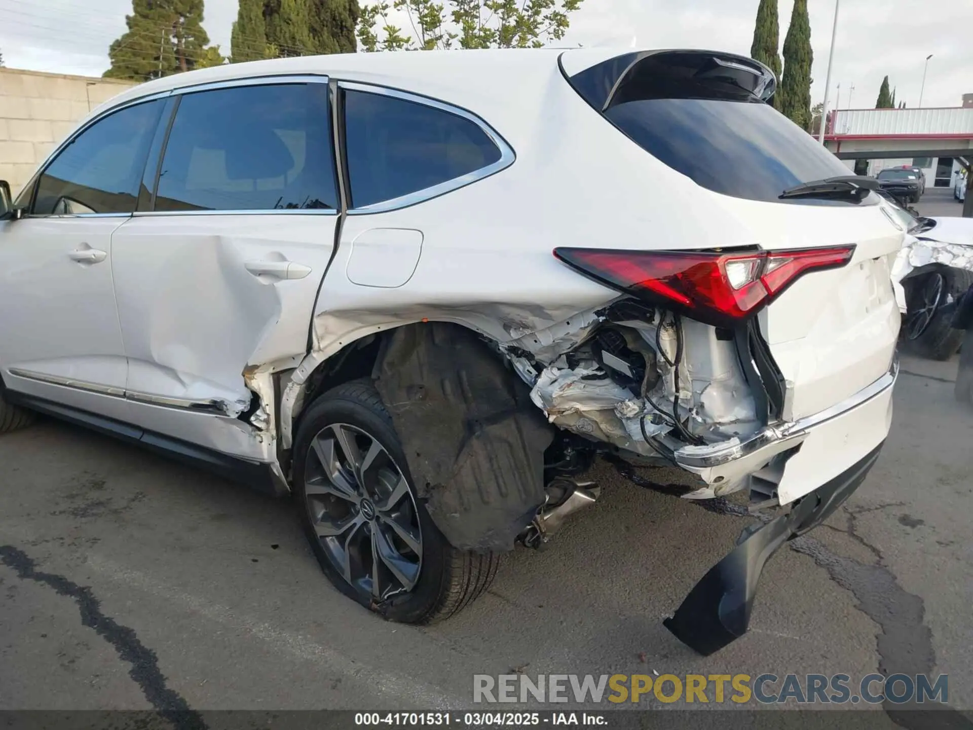6 Photograph of a damaged car 5J8YD9H42RL007046 ACURA MDX 2024