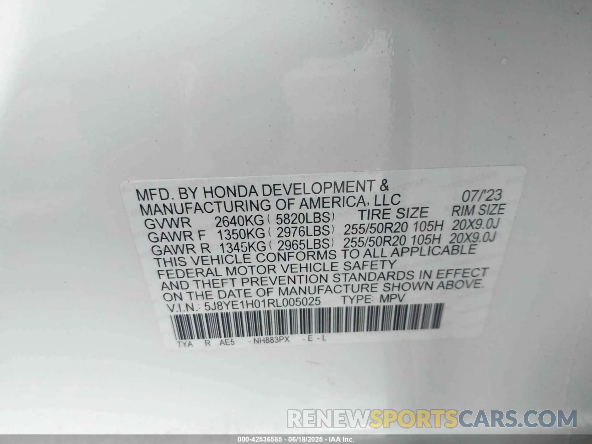 9 Photograph of a damaged car 5J8YE1H01RL005025 ACURA MDX 2024