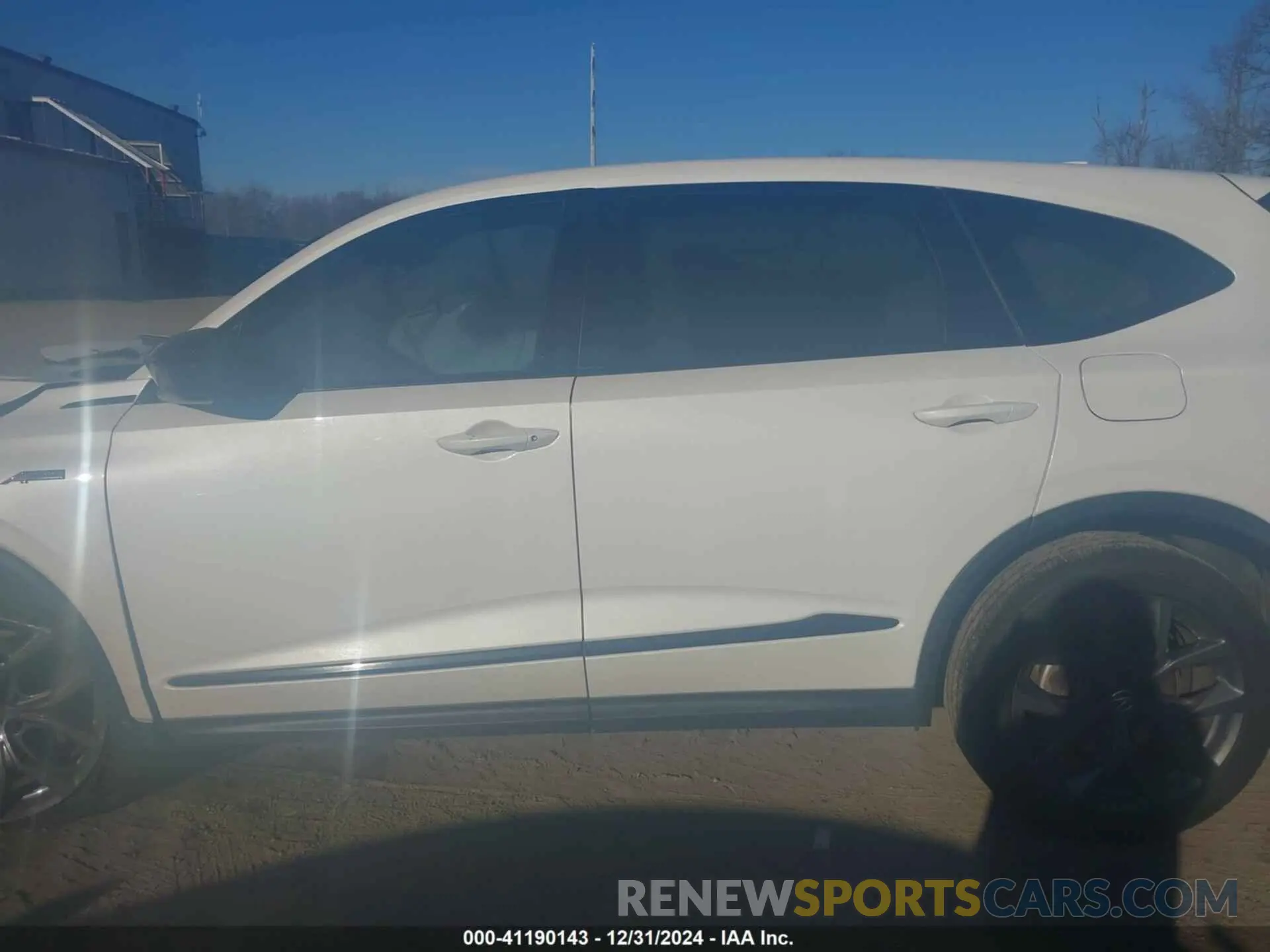 14 Photograph of a damaged car 5J8YE1H01RL009432 ACURA MDX 2024