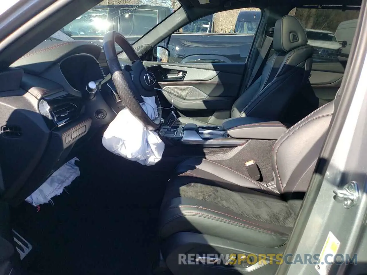 7 Photograph of a damaged car 5J8YE1H02RL000044 ACURA MDX 2024