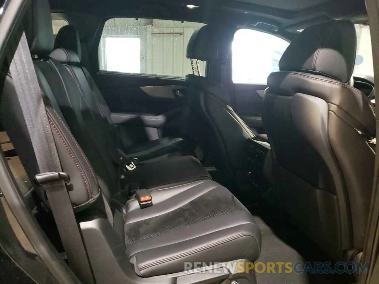 11 Photograph of a damaged car 5J8YE1H02RL014123 ACURA MDX 2024