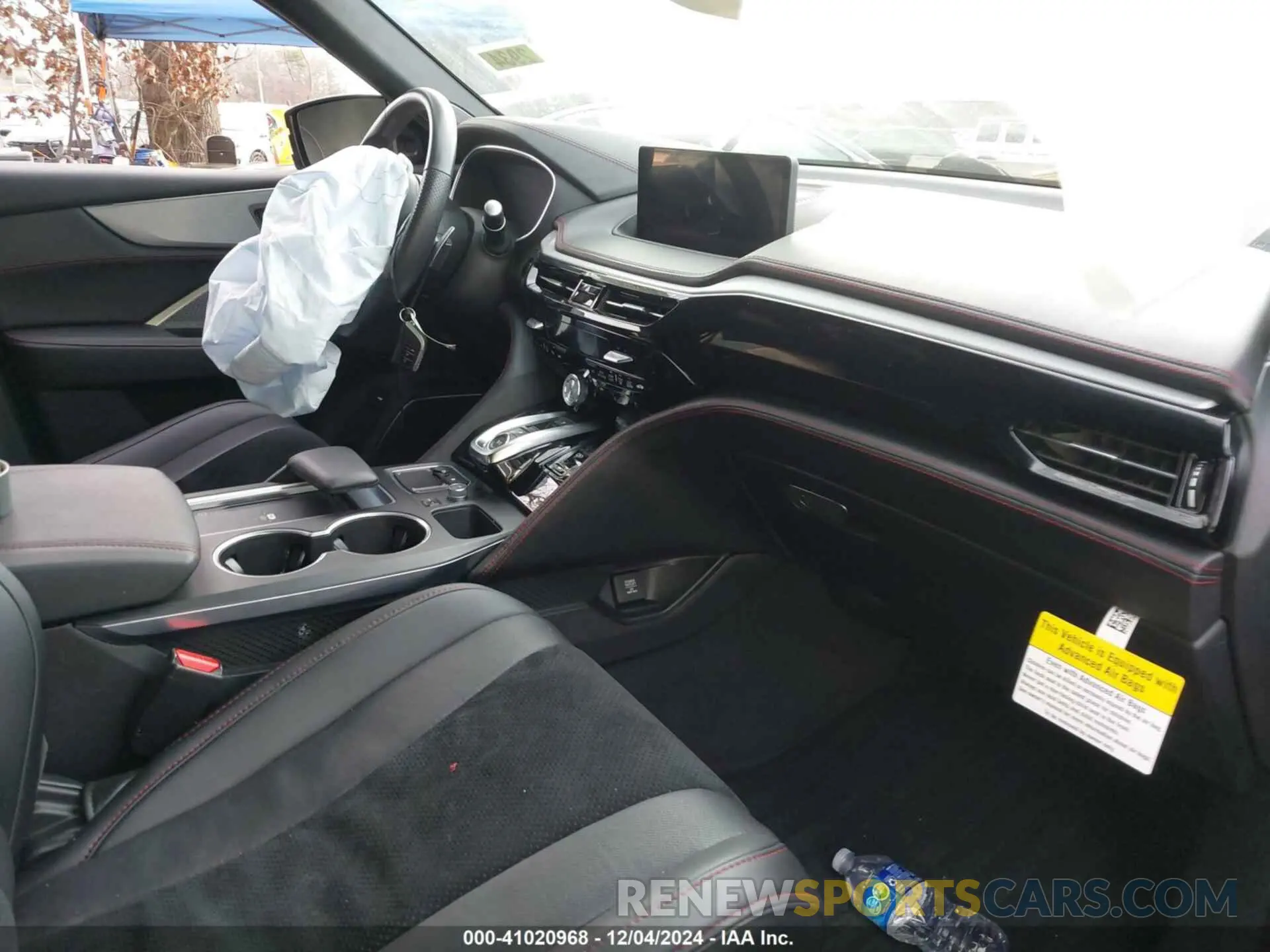 5 Photograph of a damaged car 5J8YE1H02RL028698 ACURA MDX 2024