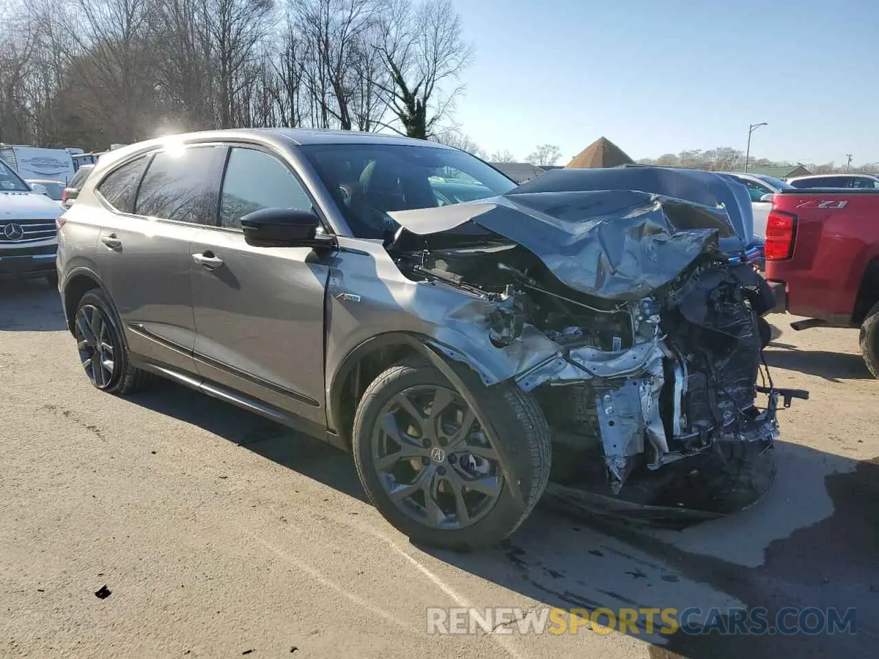 4 Photograph of a damaged car 5J8YE1H04RL019730 ACURA MDX 2024