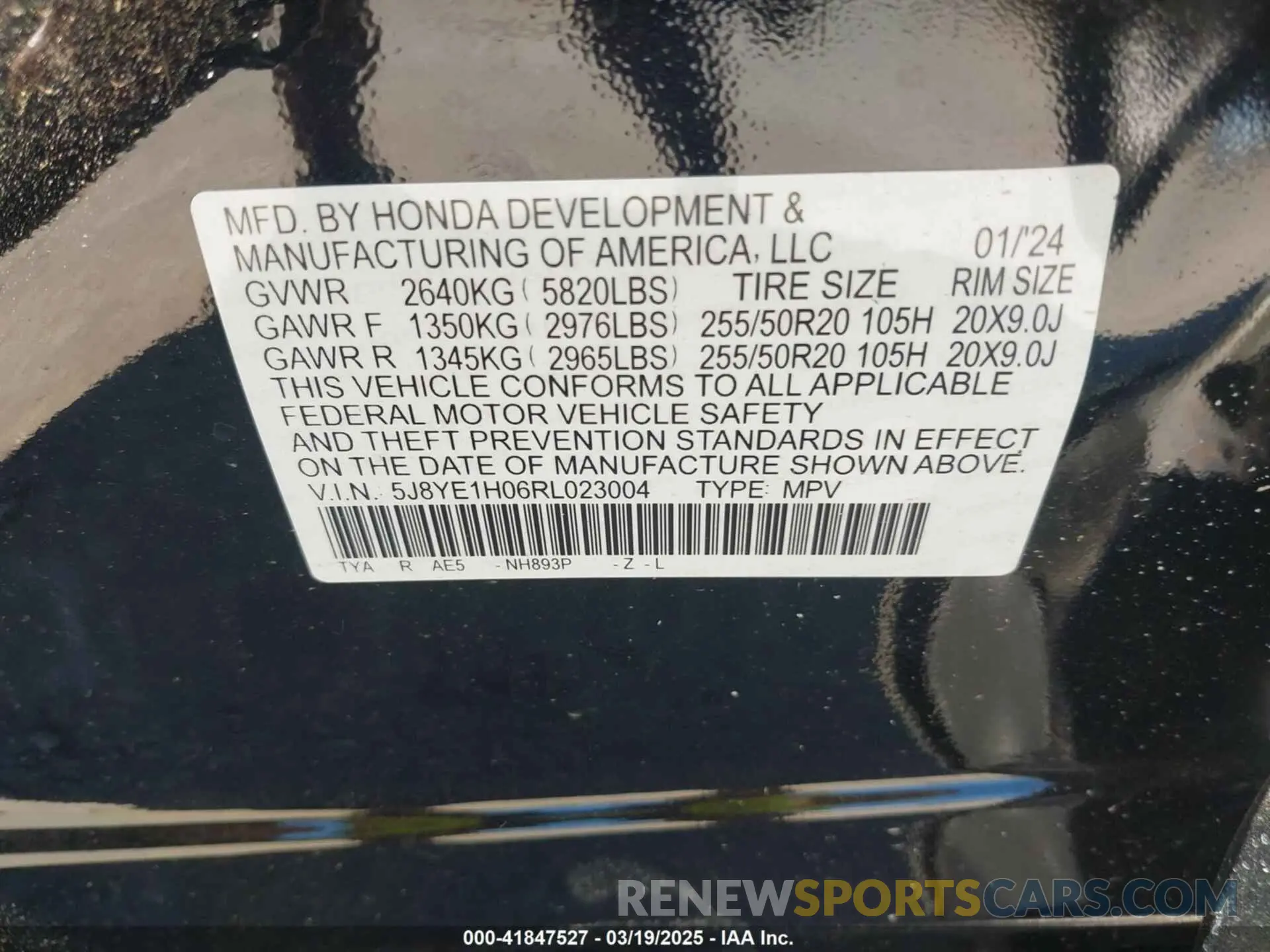 9 Photograph of a damaged car 5J8YE1H06RL023004 ACURA MDX 2024