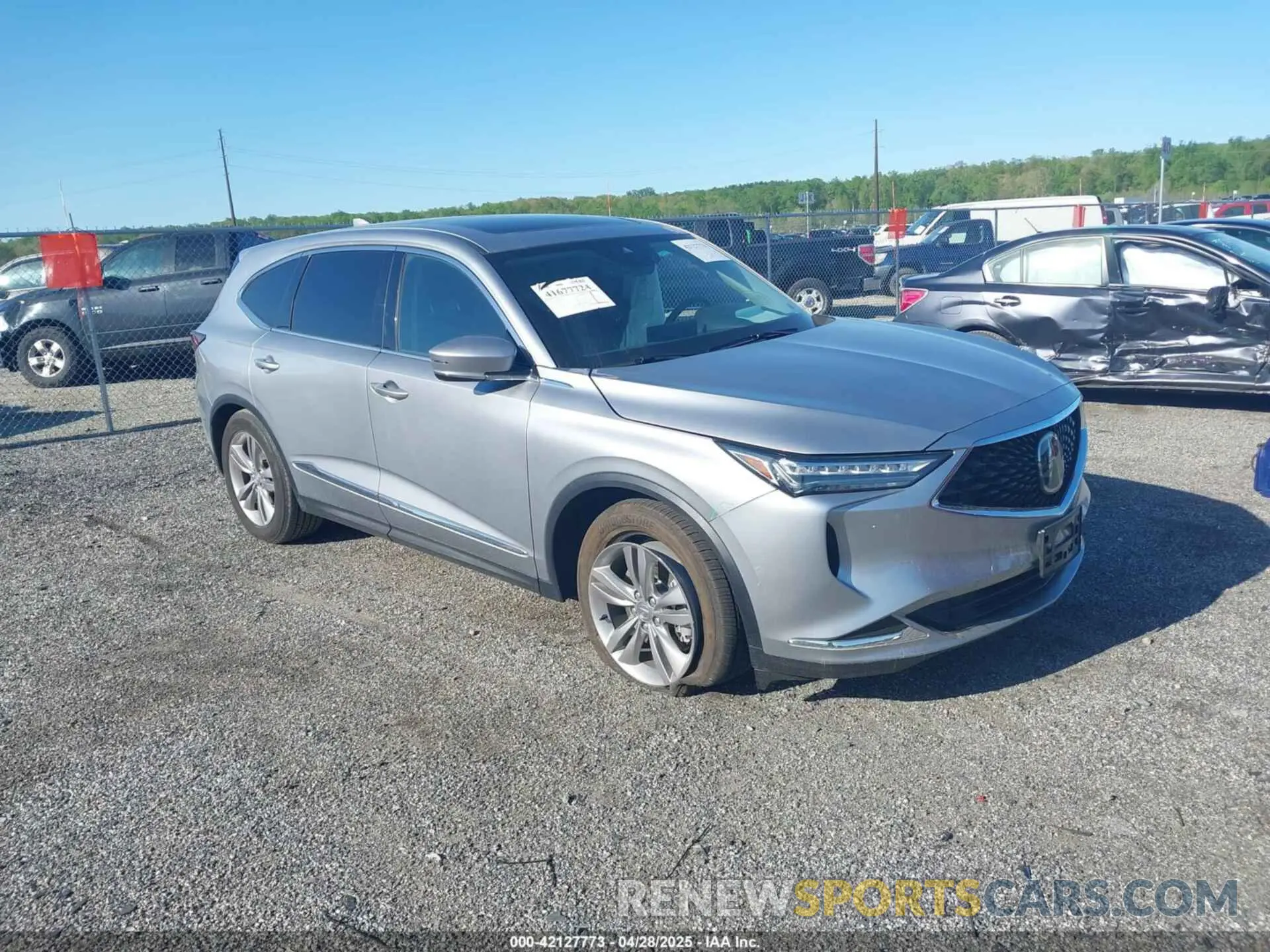 1 Photograph of a damaged car 5J8YE1H32RL034169 ACURA MDX 2024