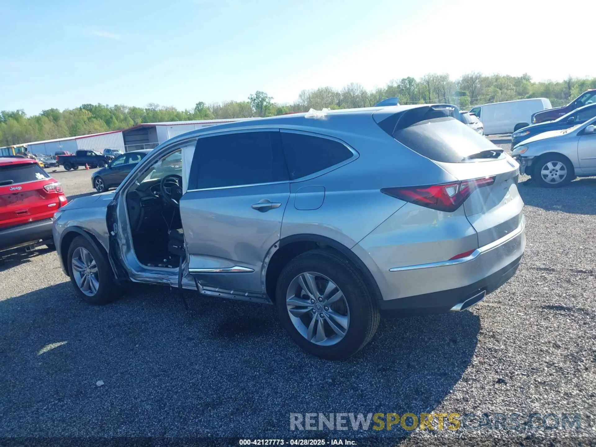 14 Photograph of a damaged car 5J8YE1H32RL034169 ACURA MDX 2024