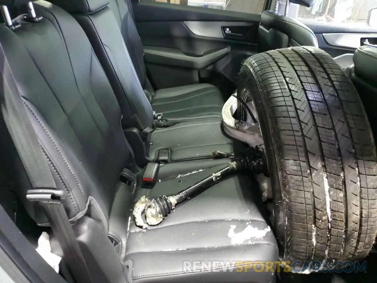 10 Photograph of a damaged car 5J8YE1H33RL024007 ACURA MDX 2024