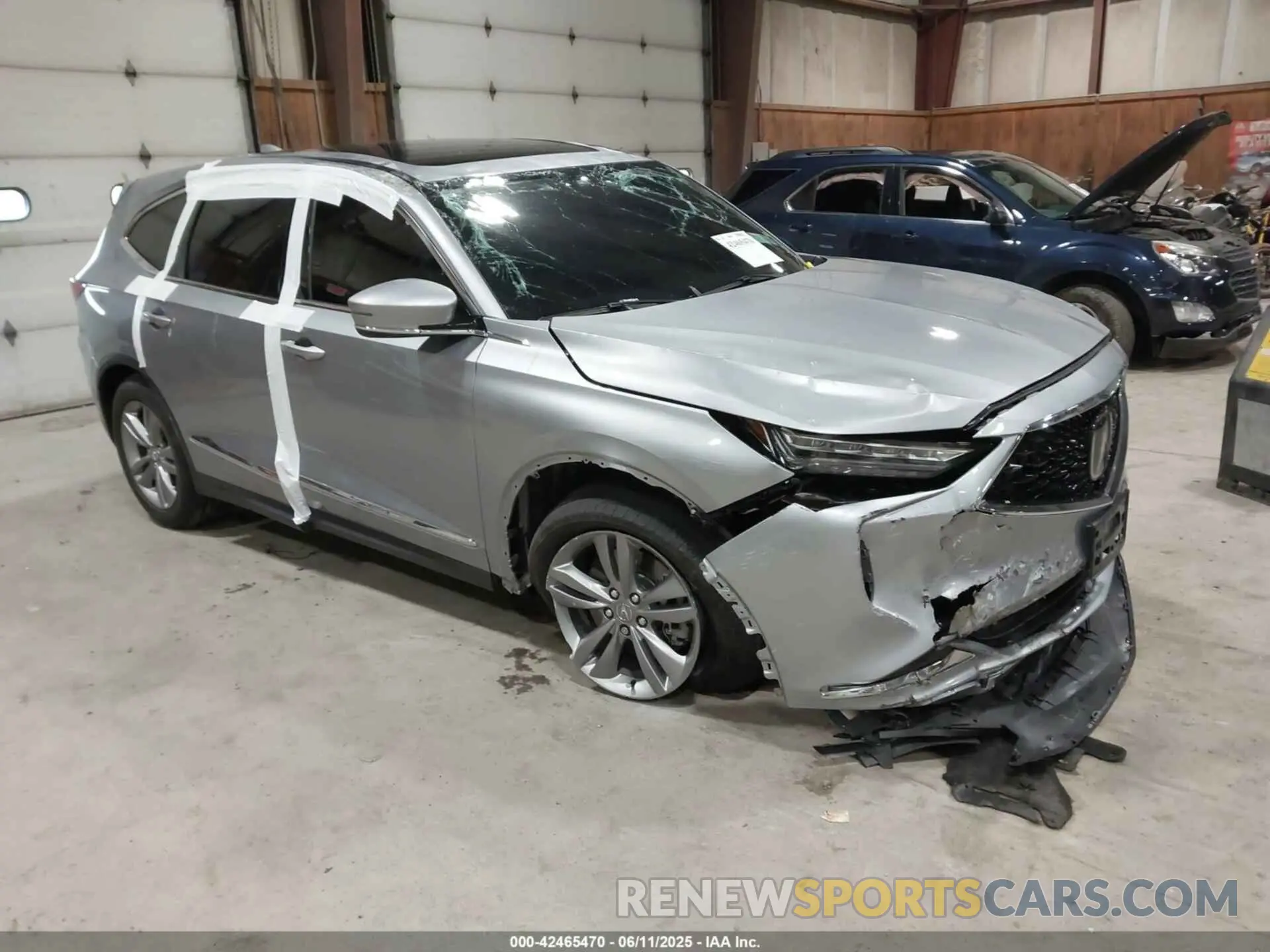 1 Photograph of a damaged car 5J8YE1H33RL035282 ACURA MDX 2024