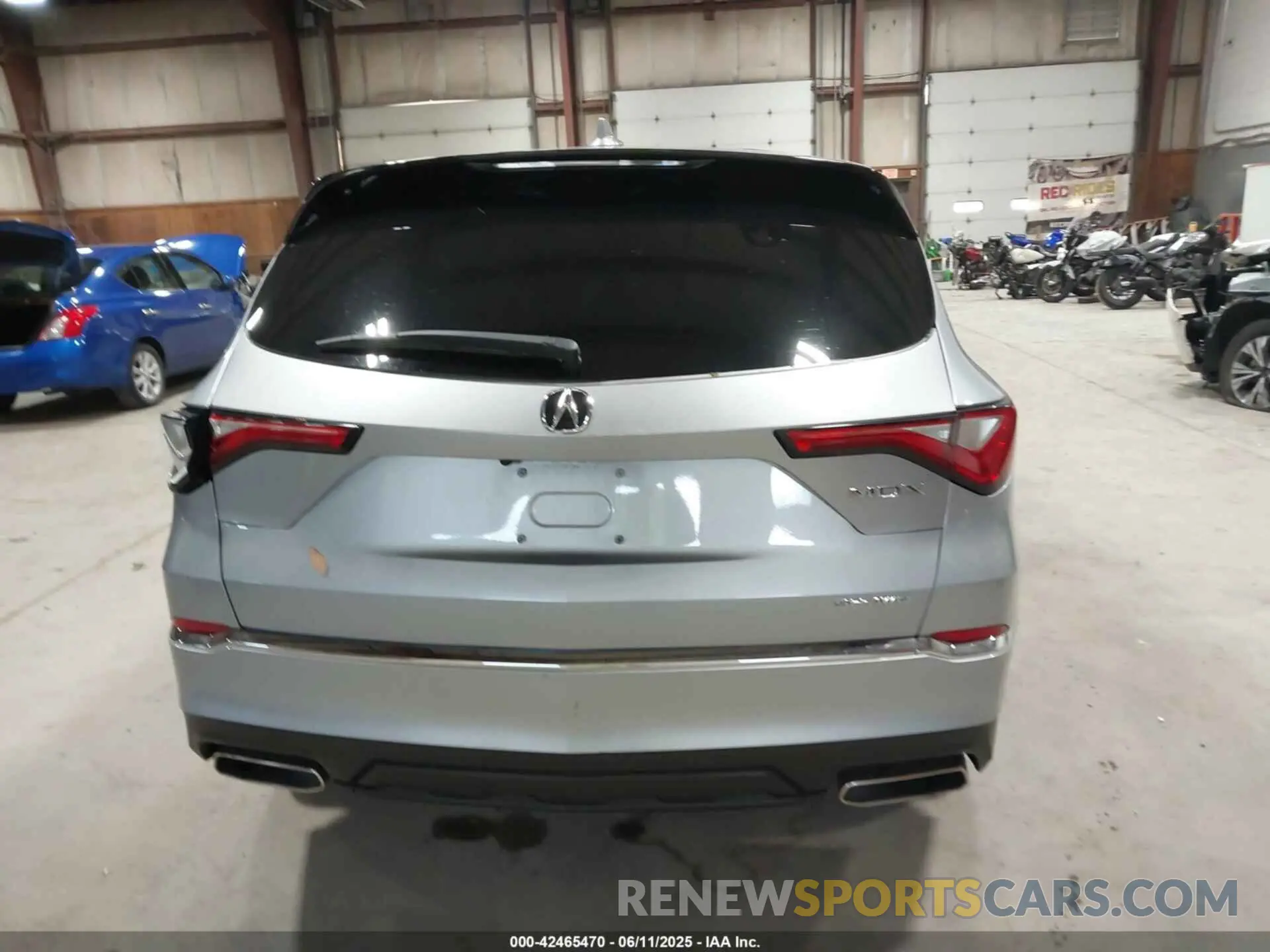 17 Photograph of a damaged car 5J8YE1H33RL035282 ACURA MDX 2024
