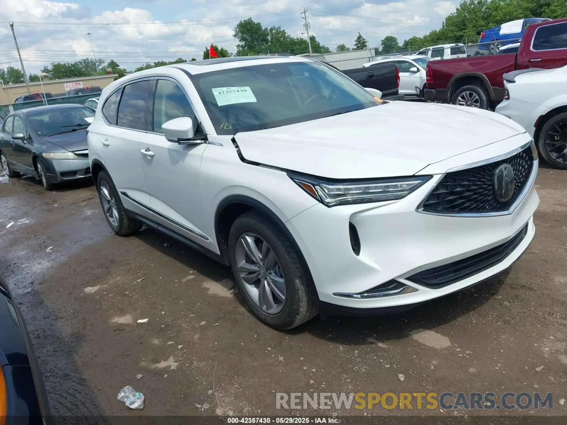 1 Photograph of a damaged car 5J8YE1H34RL032794 ACURA MDX 2024