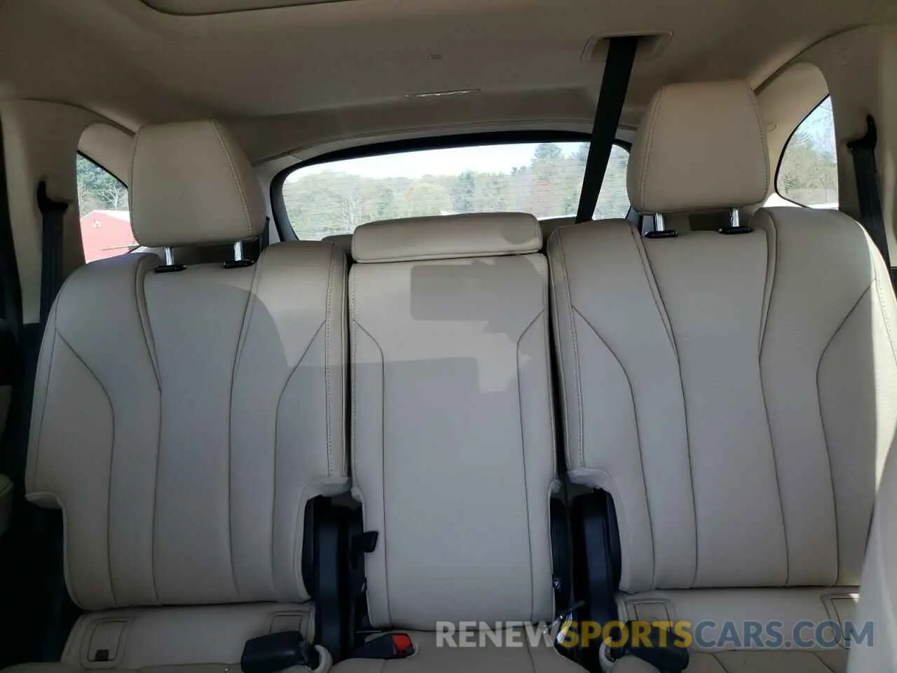 10 Photograph of a damaged car 5J8YE1H35RL014787 ACURA MDX 2024