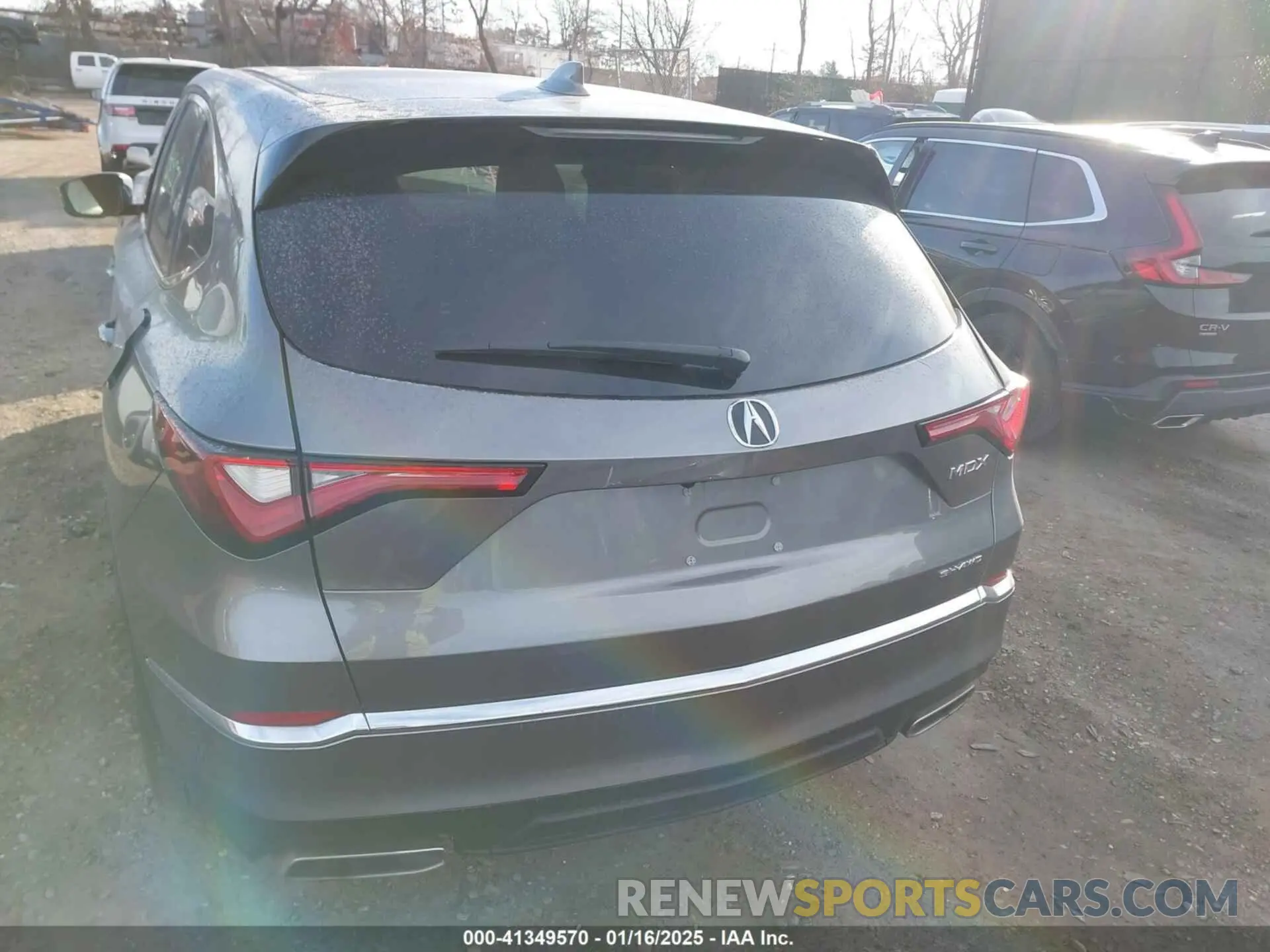 16 Photograph of a damaged car 5J8YE1H38RL035102 ACURA MDX 2024