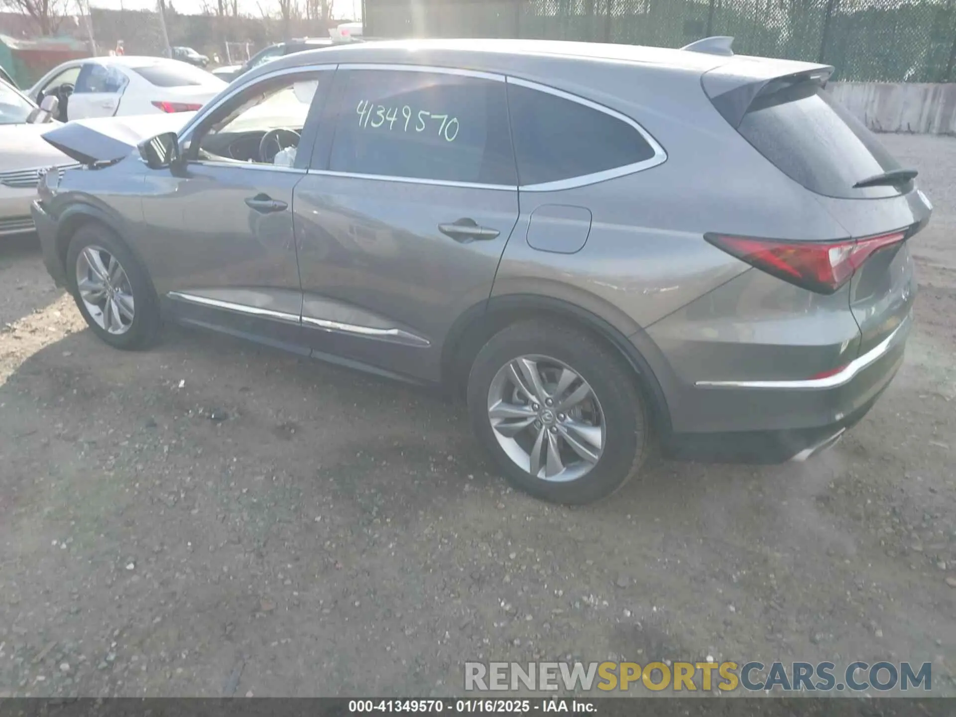 3 Photograph of a damaged car 5J8YE1H38RL035102 ACURA MDX 2024