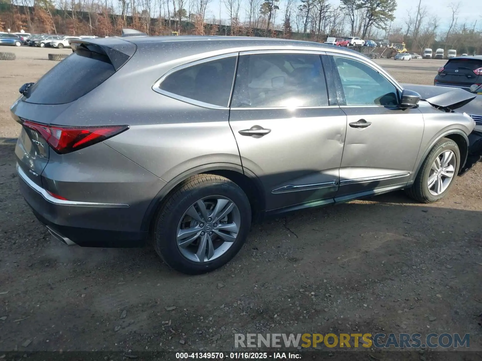 4 Photograph of a damaged car 5J8YE1H38RL035102 ACURA MDX 2024