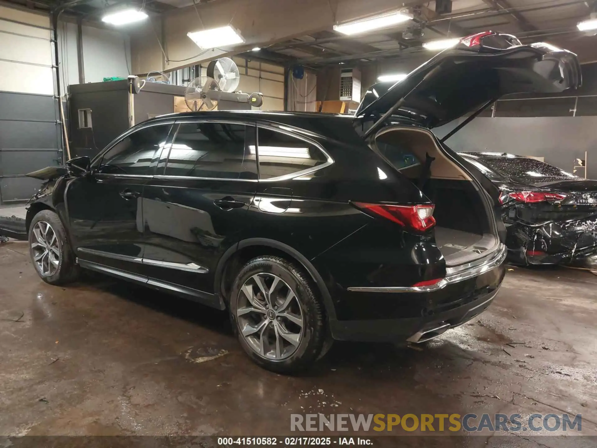 3 Photograph of a damaged car 5J8YE1H41RL010101 ACURA MDX 2024