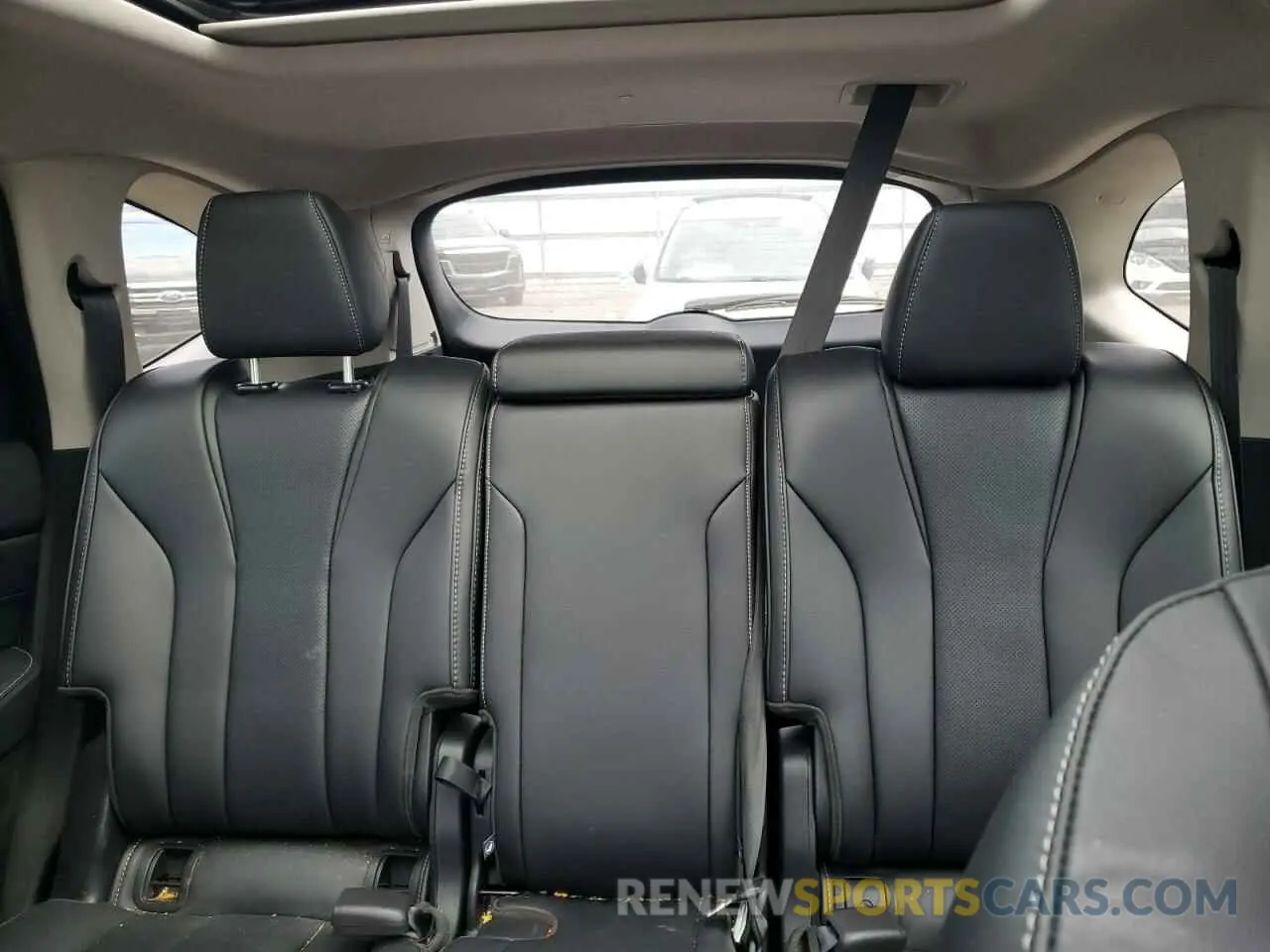 10 Photograph of a damaged car 5J8YE1H41RL018148 ACURA MDX 2024