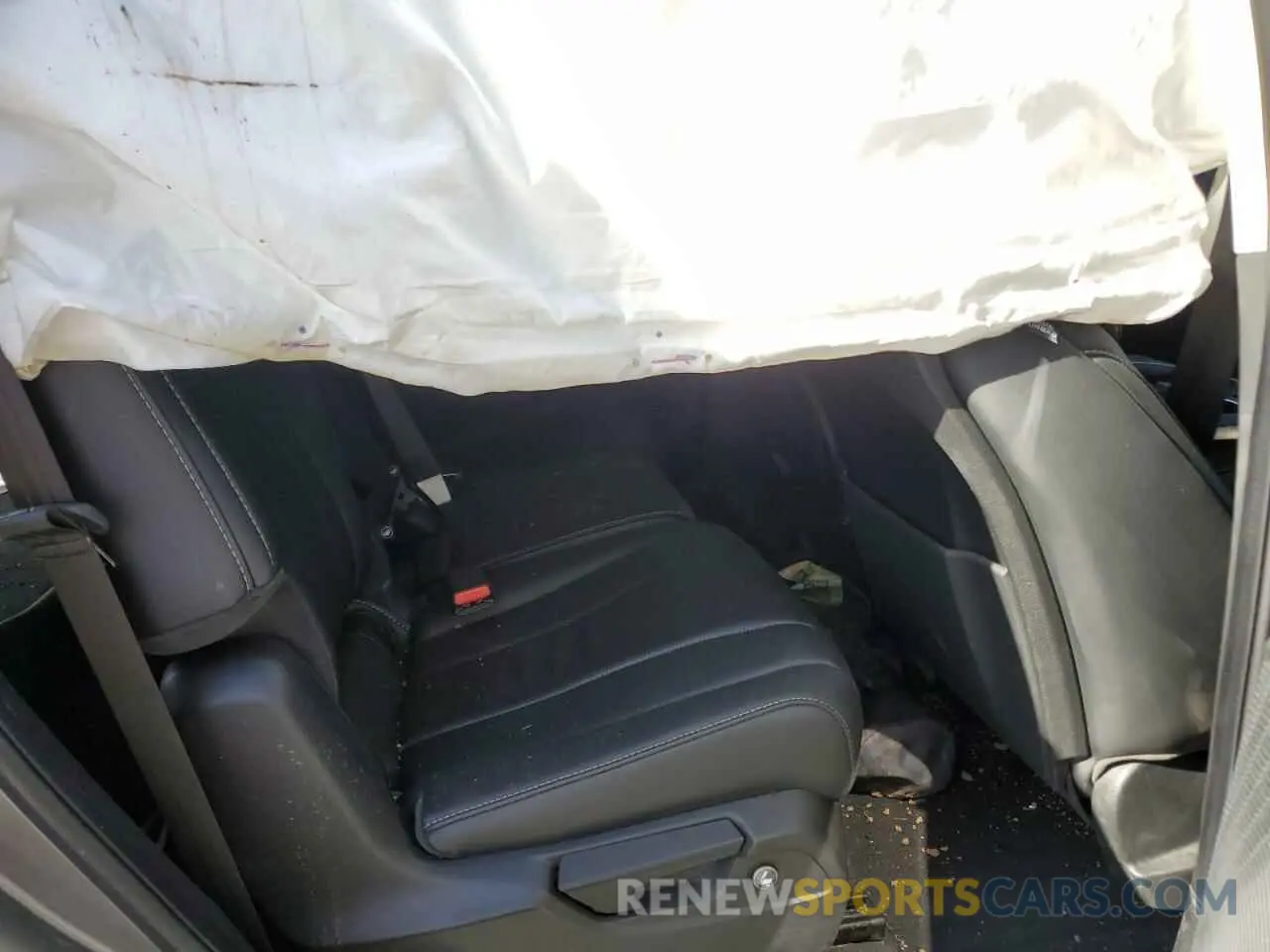 12 Photograph of a damaged car 5J8YE1H42RL035346 ACURA MDX 2024