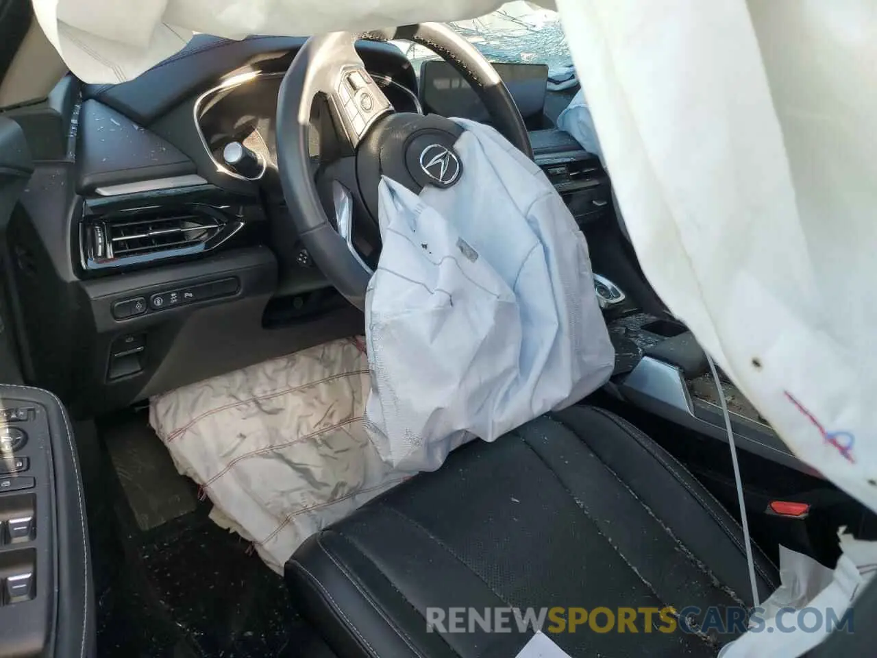 8 Photograph of a damaged car 5J8YE1H42RL035346 ACURA MDX 2024