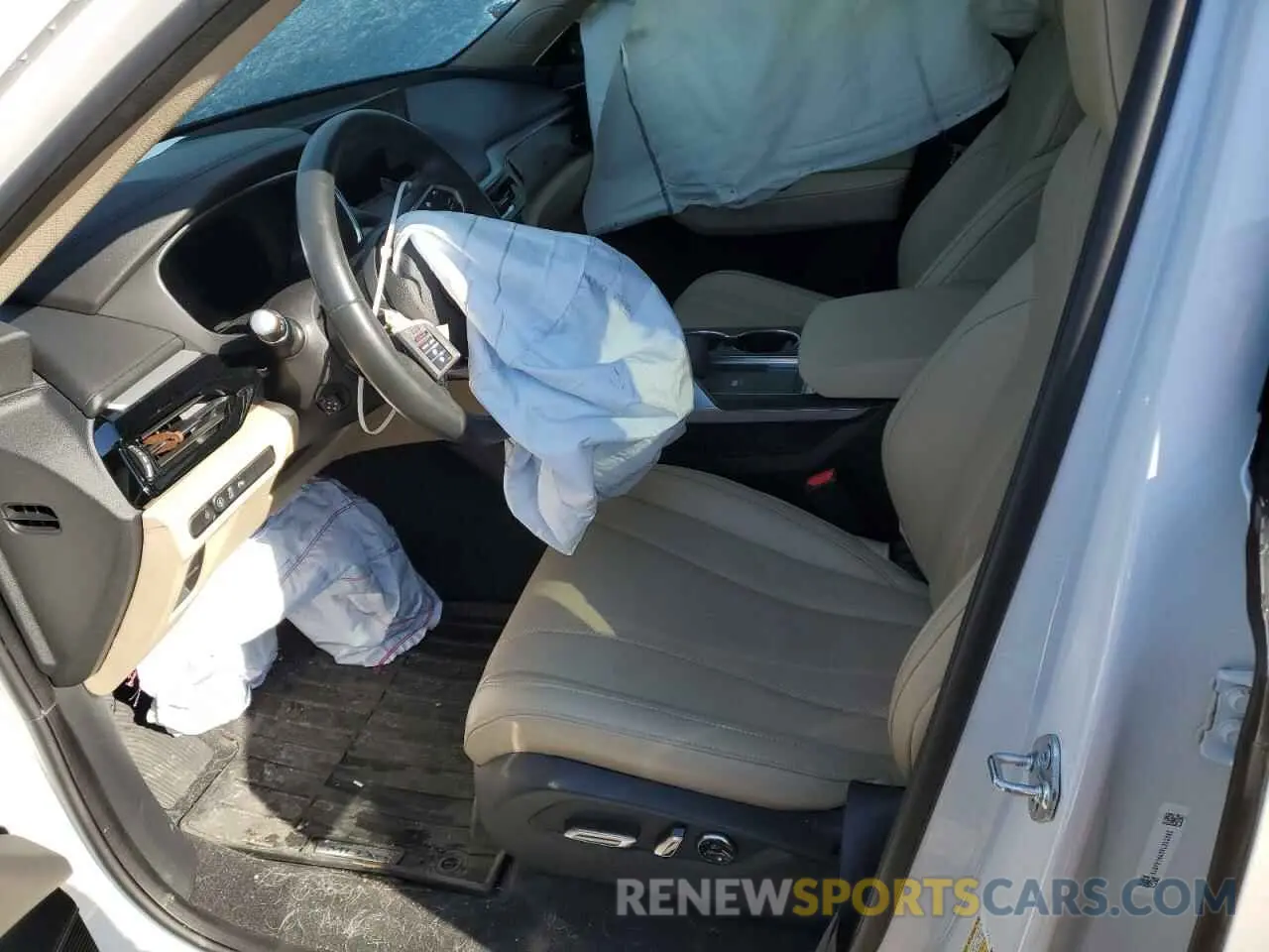 7 Photograph of a damaged car 5J8YE1H43RL032083 ACURA MDX 2024