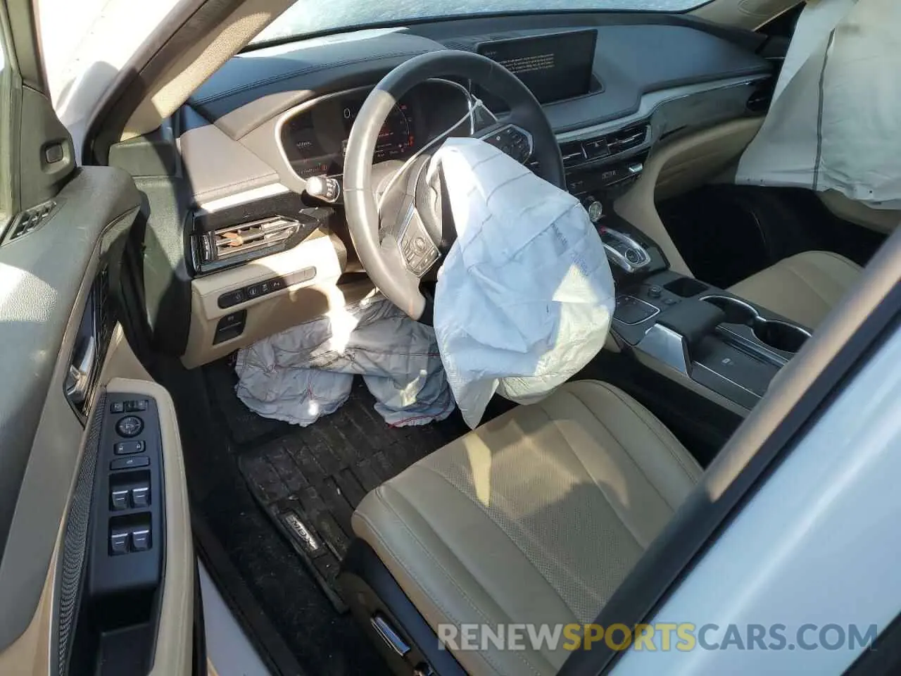 8 Photograph of a damaged car 5J8YE1H43RL032083 ACURA MDX 2024