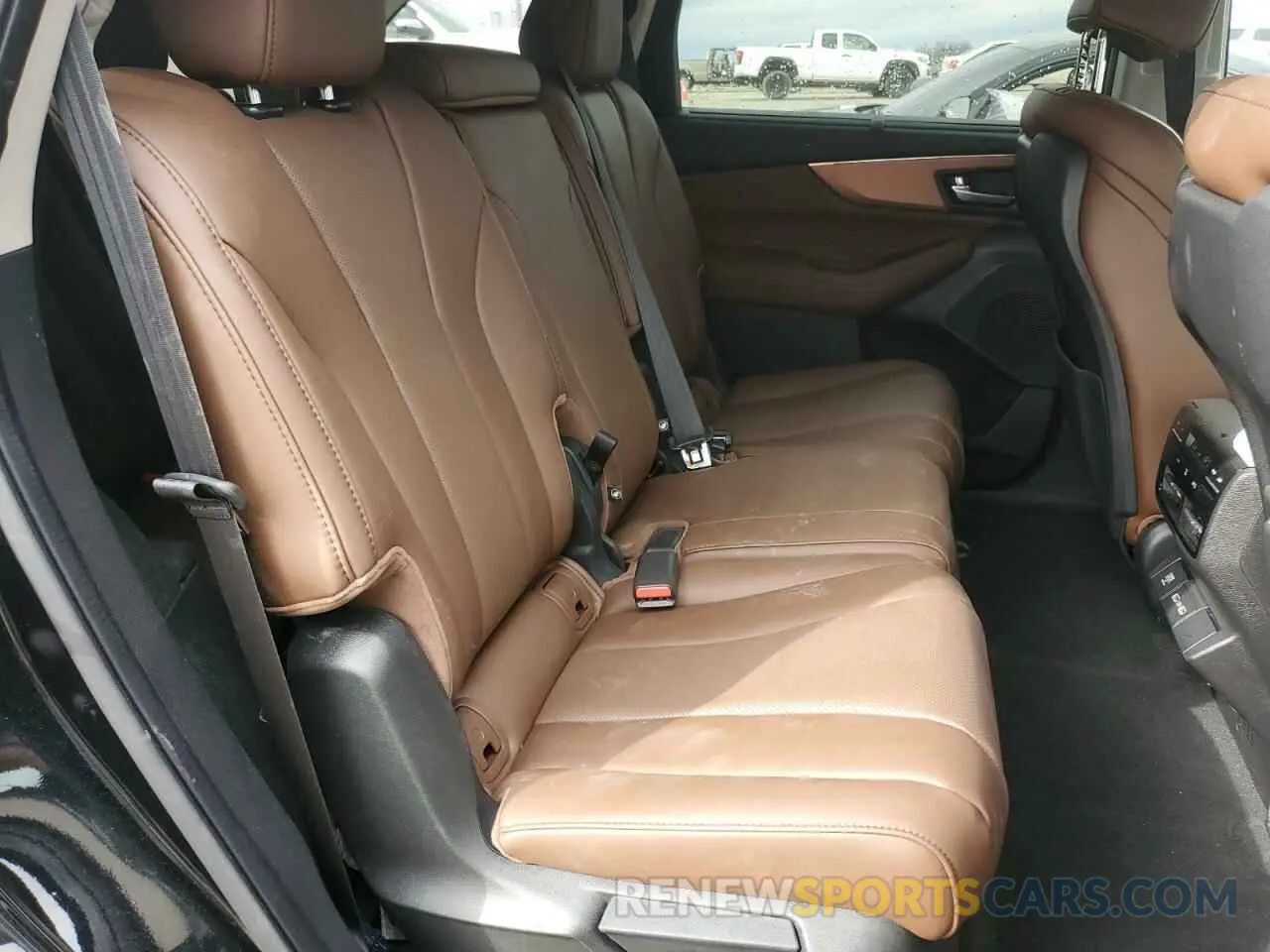11 Photograph of a damaged car 5J8YE1H45RL016256 ACURA MDX 2024
