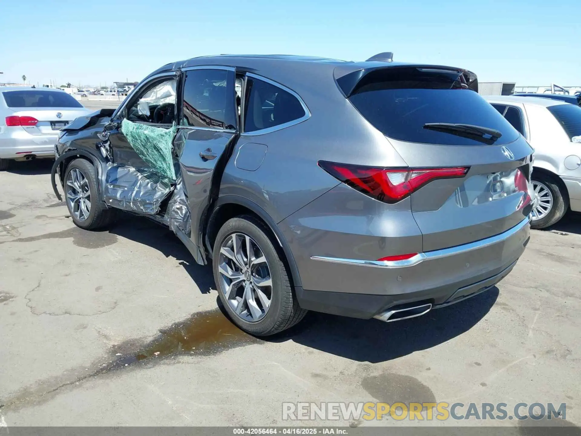 3 Photograph of a damaged car 5J8YE1H48RL007423 ACURA MDX 2024