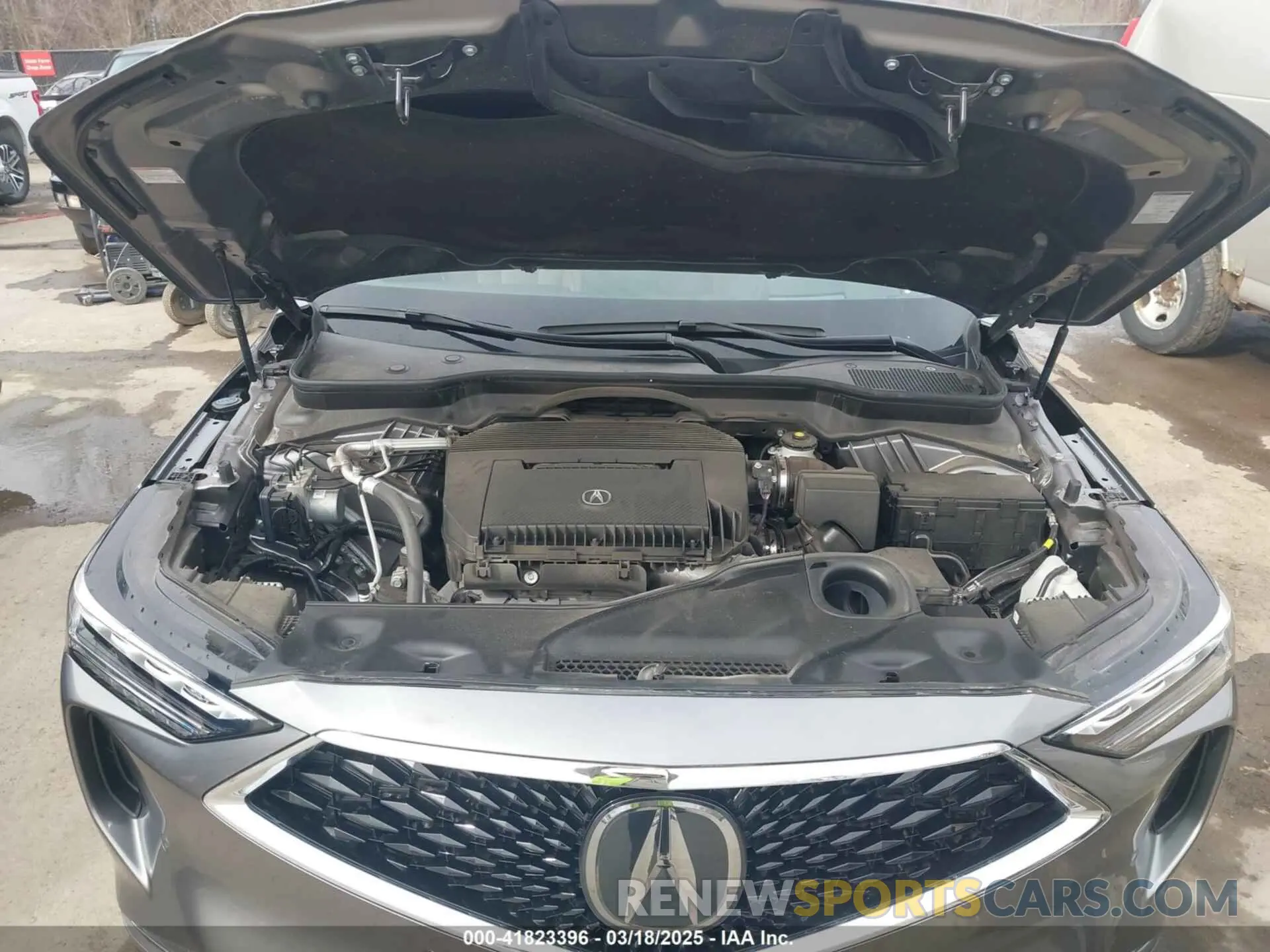 10 Photograph of a damaged car 5J8YE1H88RL020028 ACURA MDX 2024