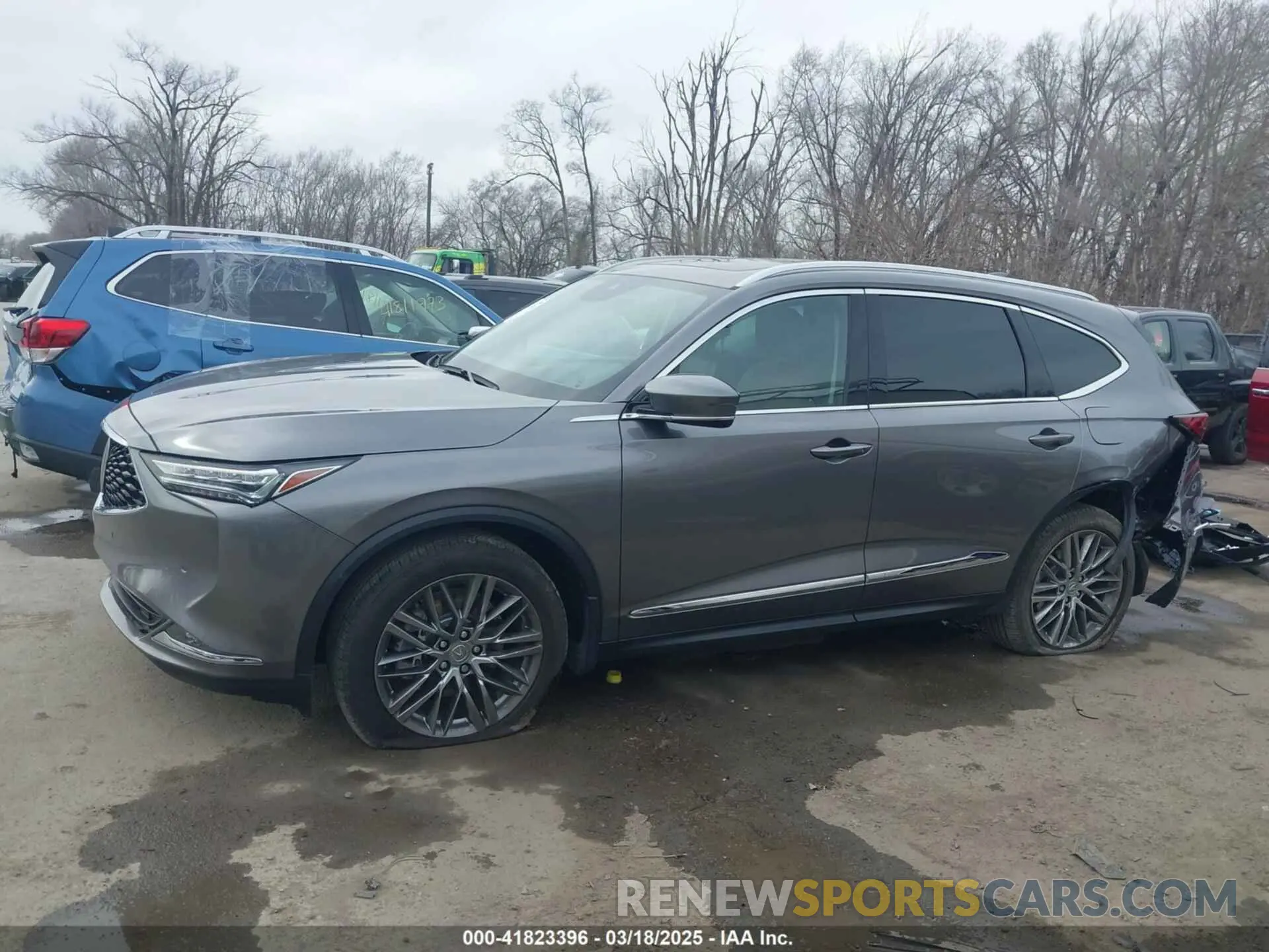 15 Photograph of a damaged car 5J8YE1H88RL020028 ACURA MDX 2024