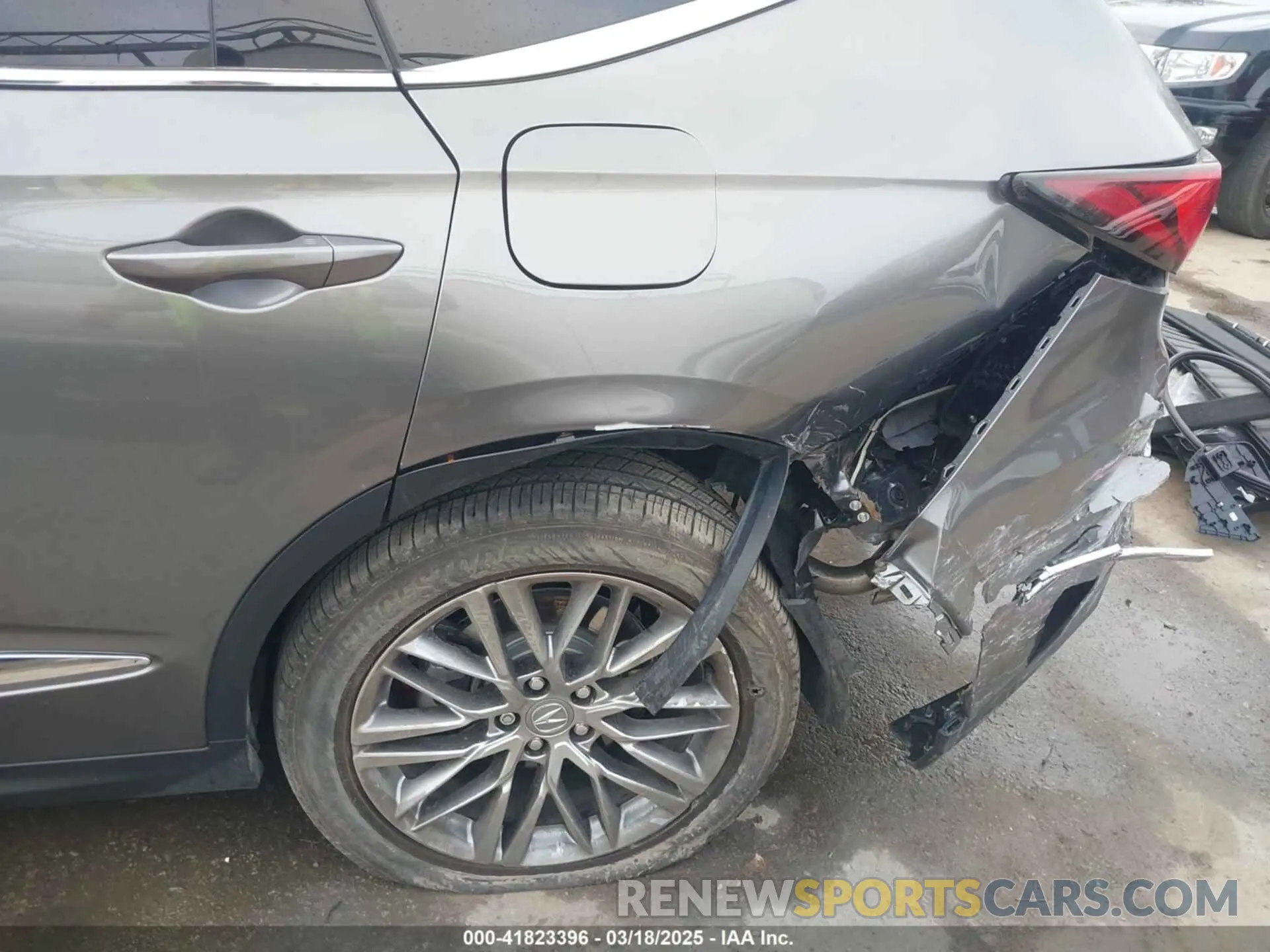 6 Photograph of a damaged car 5J8YE1H88RL020028 ACURA MDX 2024