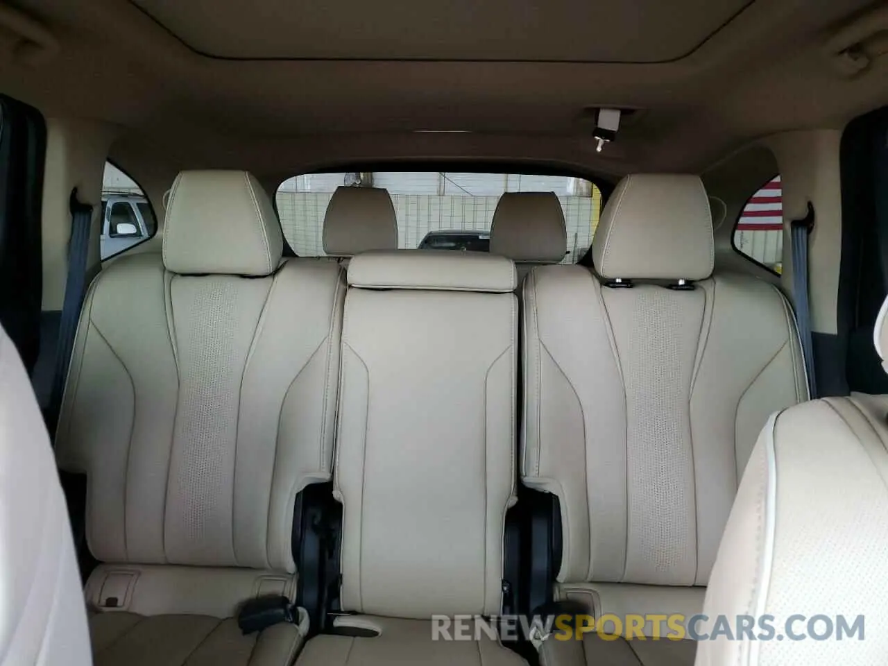 10 Photograph of a damaged car 5J8YE1H89RL017218 ACURA MDX 2024