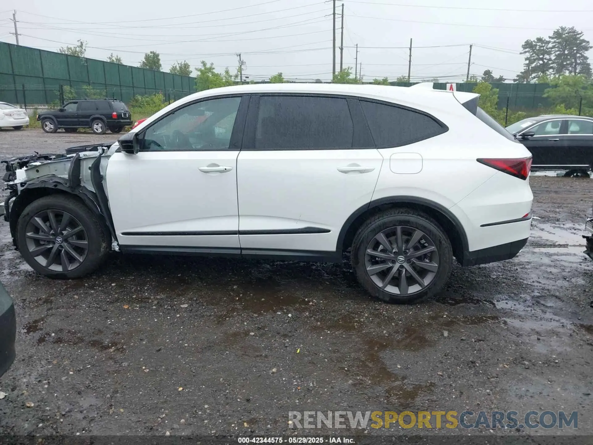 14 Photograph of a damaged car 5J8YE1H00SL019228 ACURA MDX 2025