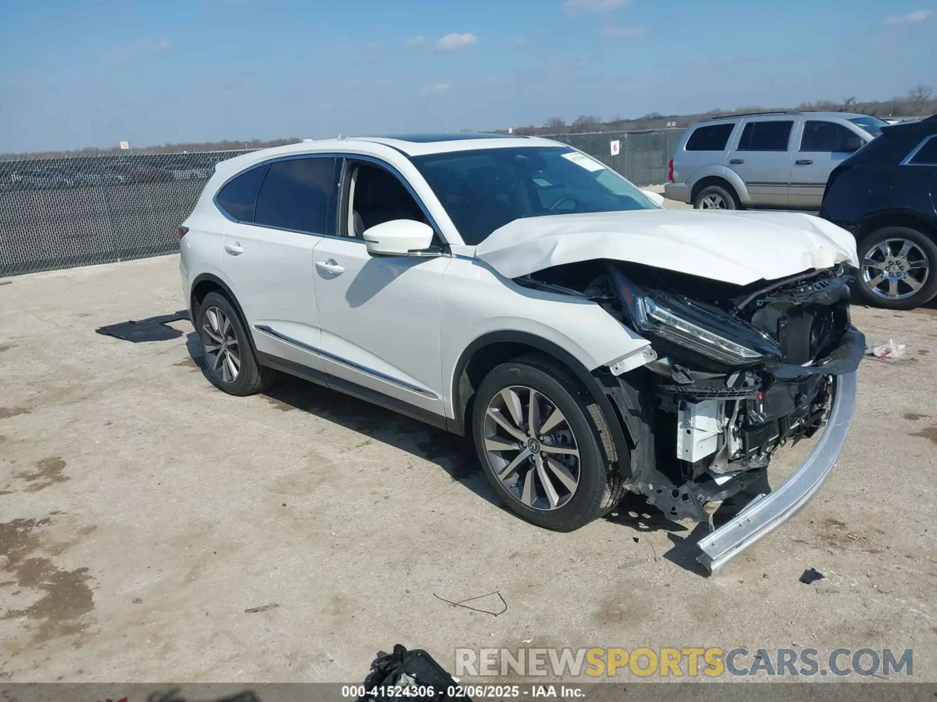 1 Photograph of a damaged car 5J8YE1H45SL020376 ACURA MDX 2025