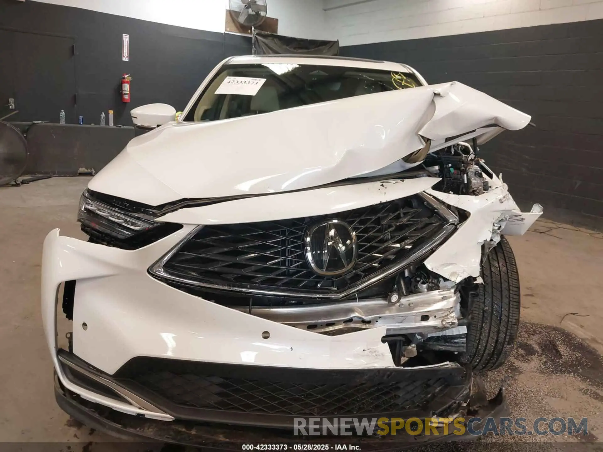 6 Photograph of a damaged car 5J8YE1H46SL011881 ACURA MDX 2025