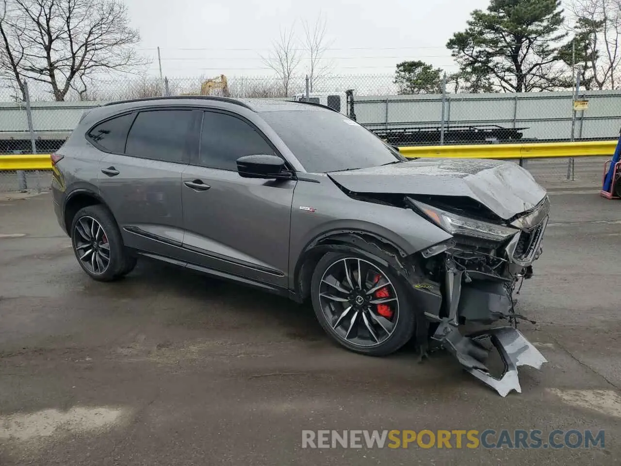 4 Photograph of a damaged car 5J8YD8H85NL003306 ACURA MDX TYPE S 2022