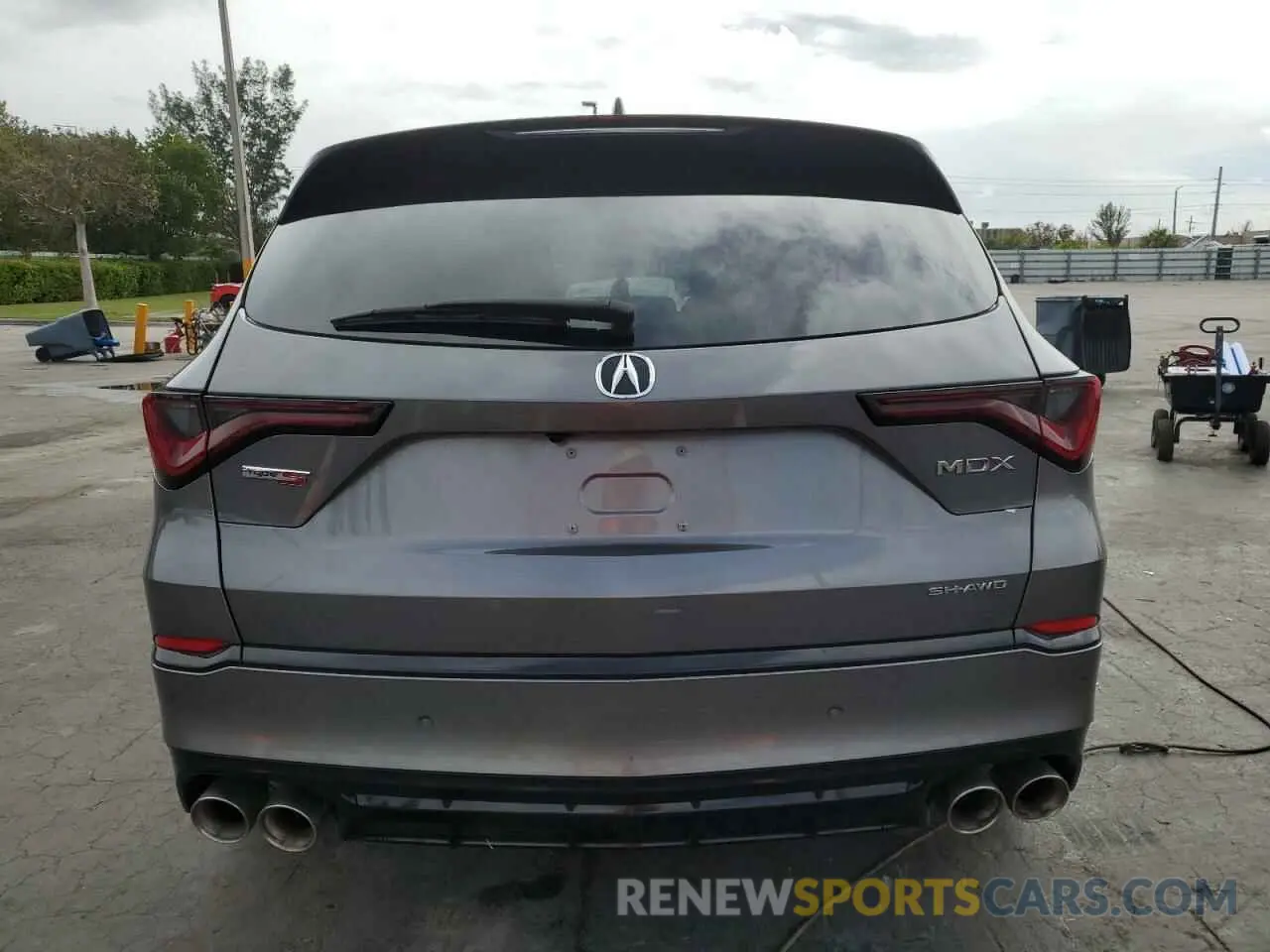 6 Photograph of a damaged car 5J8YD8H86NL000916 ACURA MDX TYPE S 2022