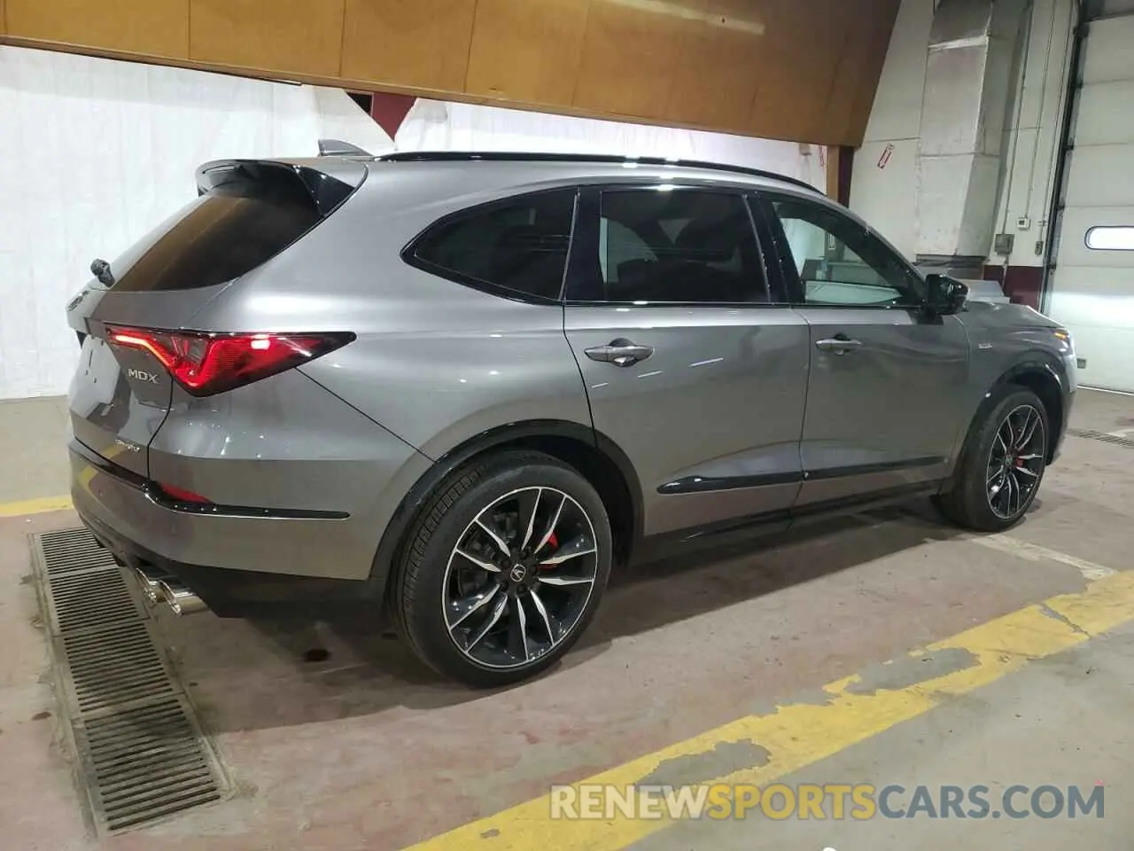 3 Photograph of a damaged car 5J8YD8H88RL000017 ACURA MDX TYPE S 2024