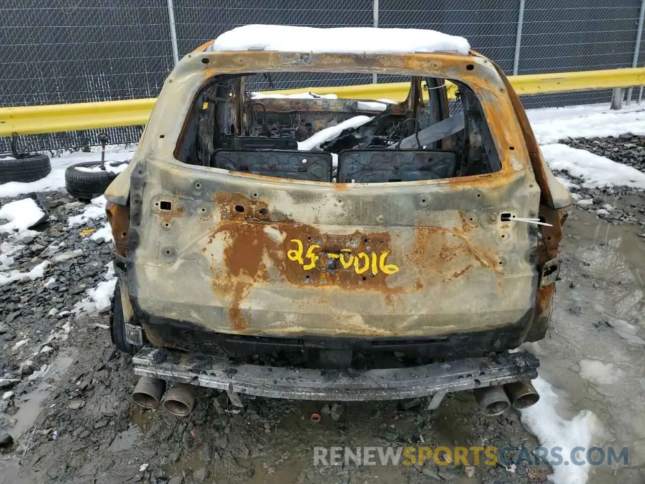 6 Photograph of a damaged car 5J8YD8H86SL000992 ACURA MDX TYPE S 2025