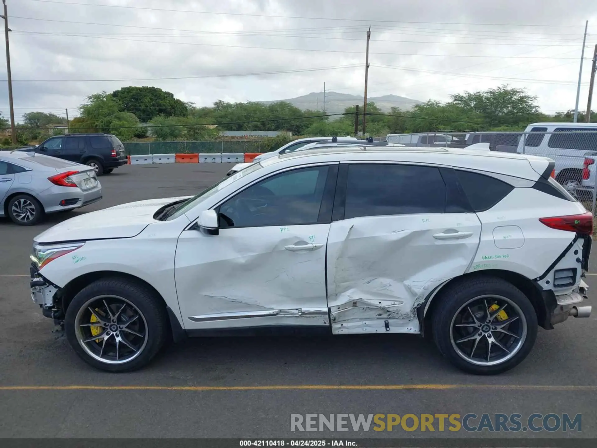 18 Photograph of a damaged car 5J8TC1H34KL013541 ACURA RDX 2019