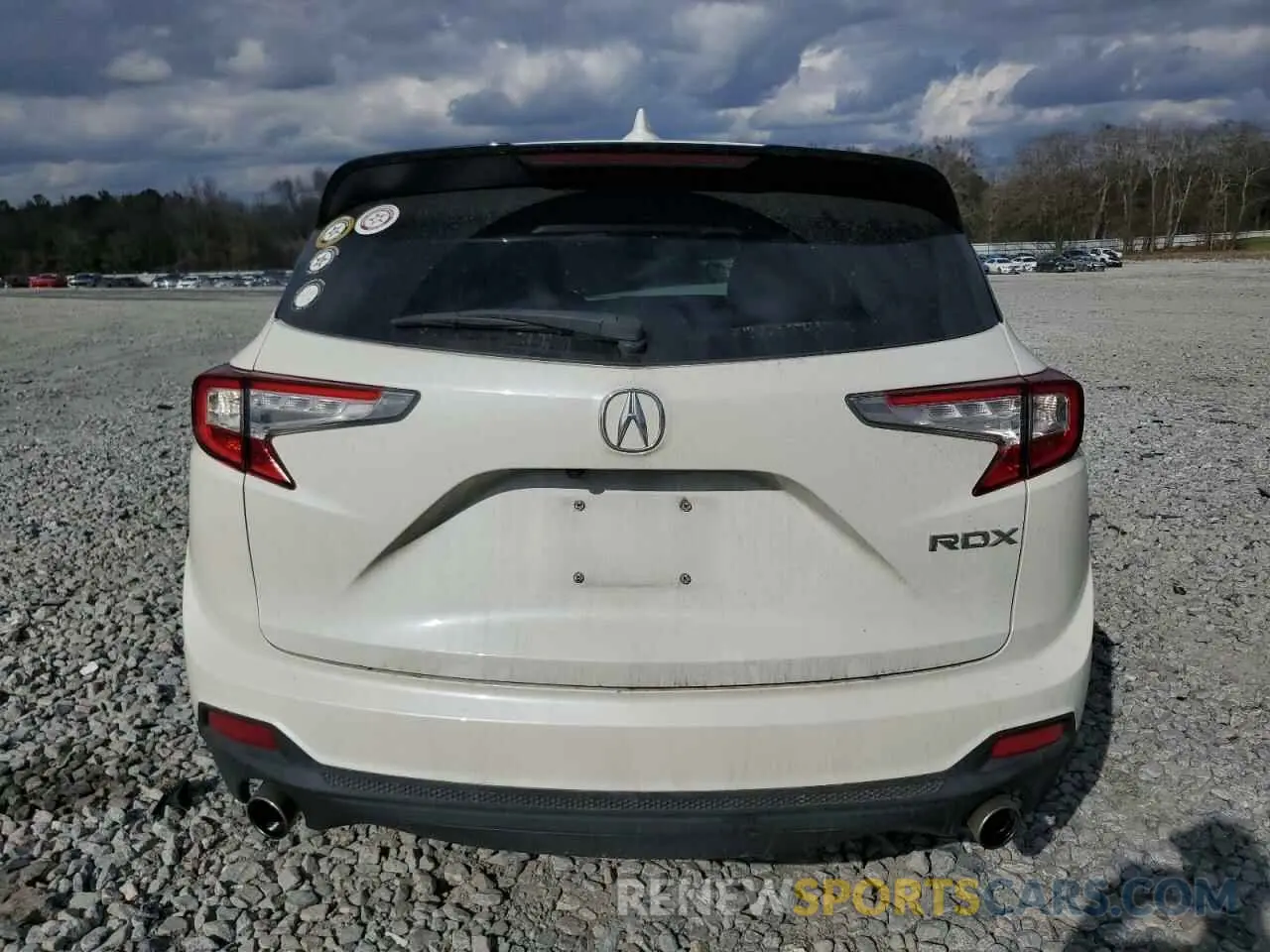 6 Photograph of a damaged car 5J8TC1H35KL022555 ACURA RDX 2019