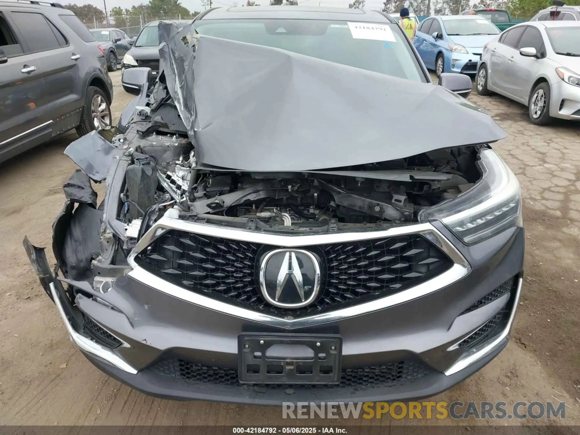 17 Photograph of a damaged car 5J8TC1H39KL000073 ACURA RDX 2019